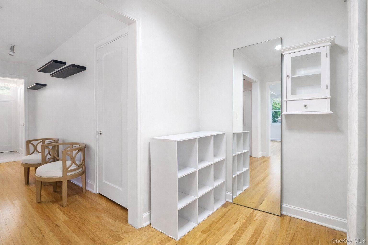 #11 photo, 193-02 39 Avenue, Flushing , NY 11358