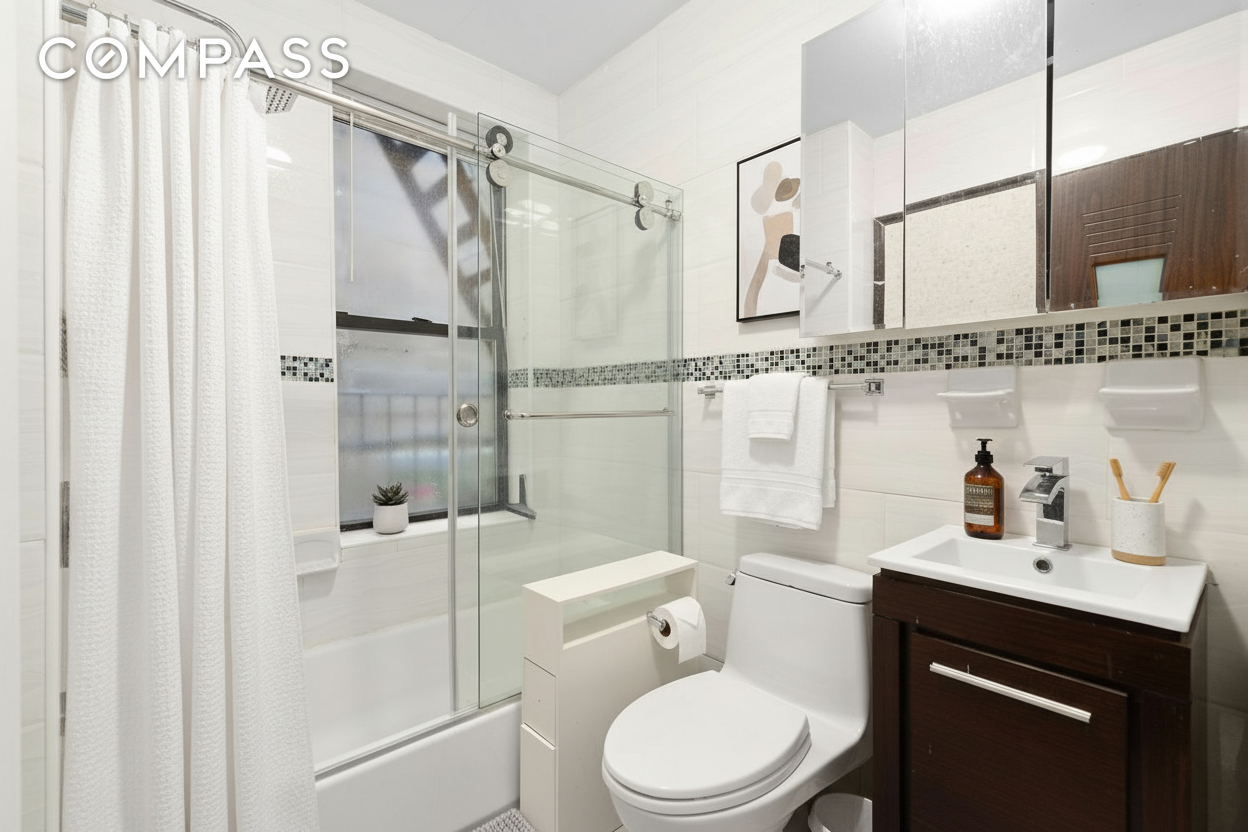 #5 photo, New York City, Upper East Side , NY 10128