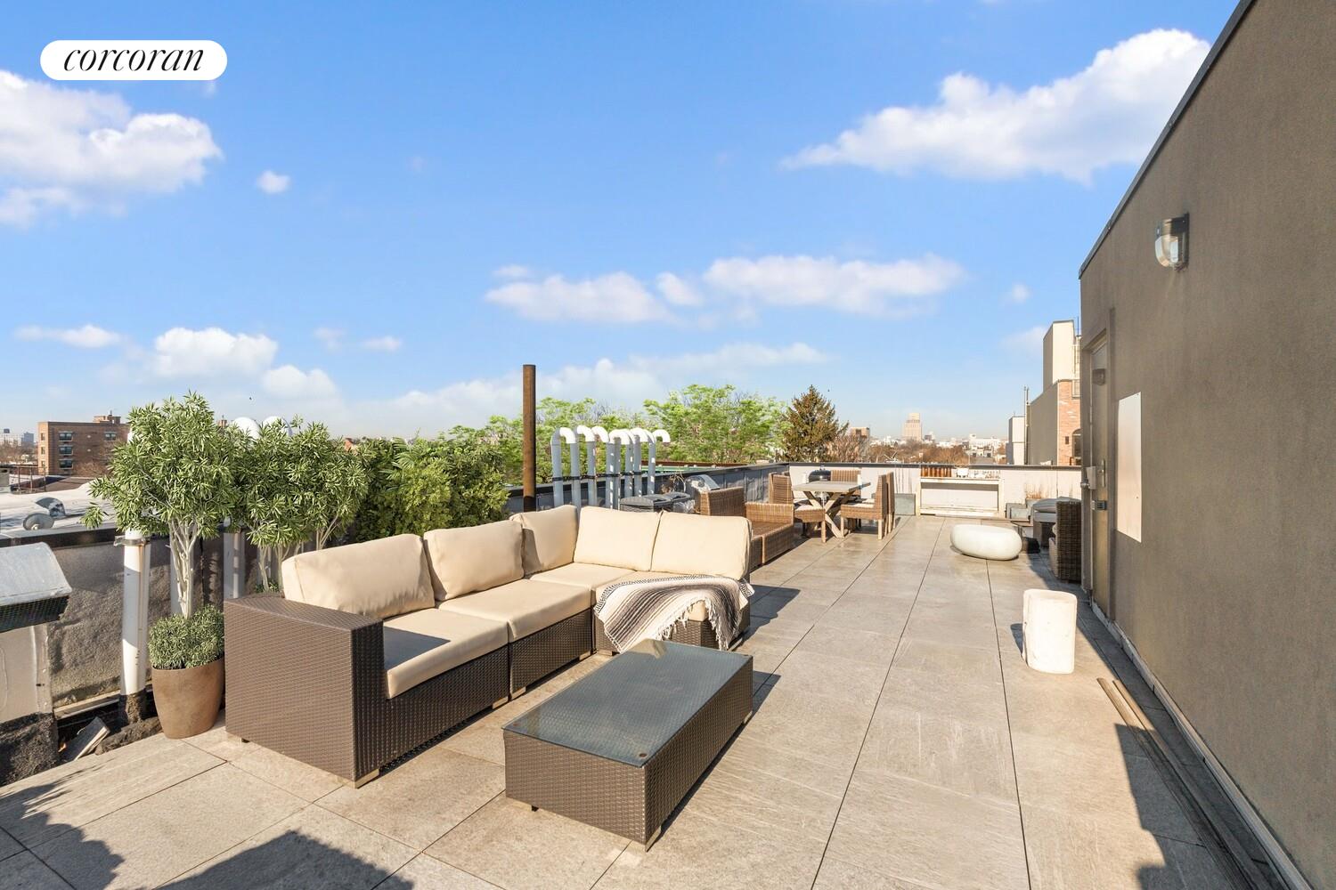 #4 photo, 1008 DECATUR Street, 브루클린 Bushwick , NY 11207