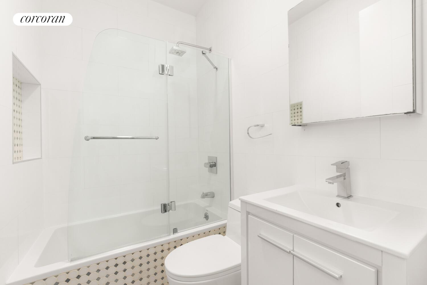 #9 photo, 1008 DECATUR Street, Bushwick , NY 11207