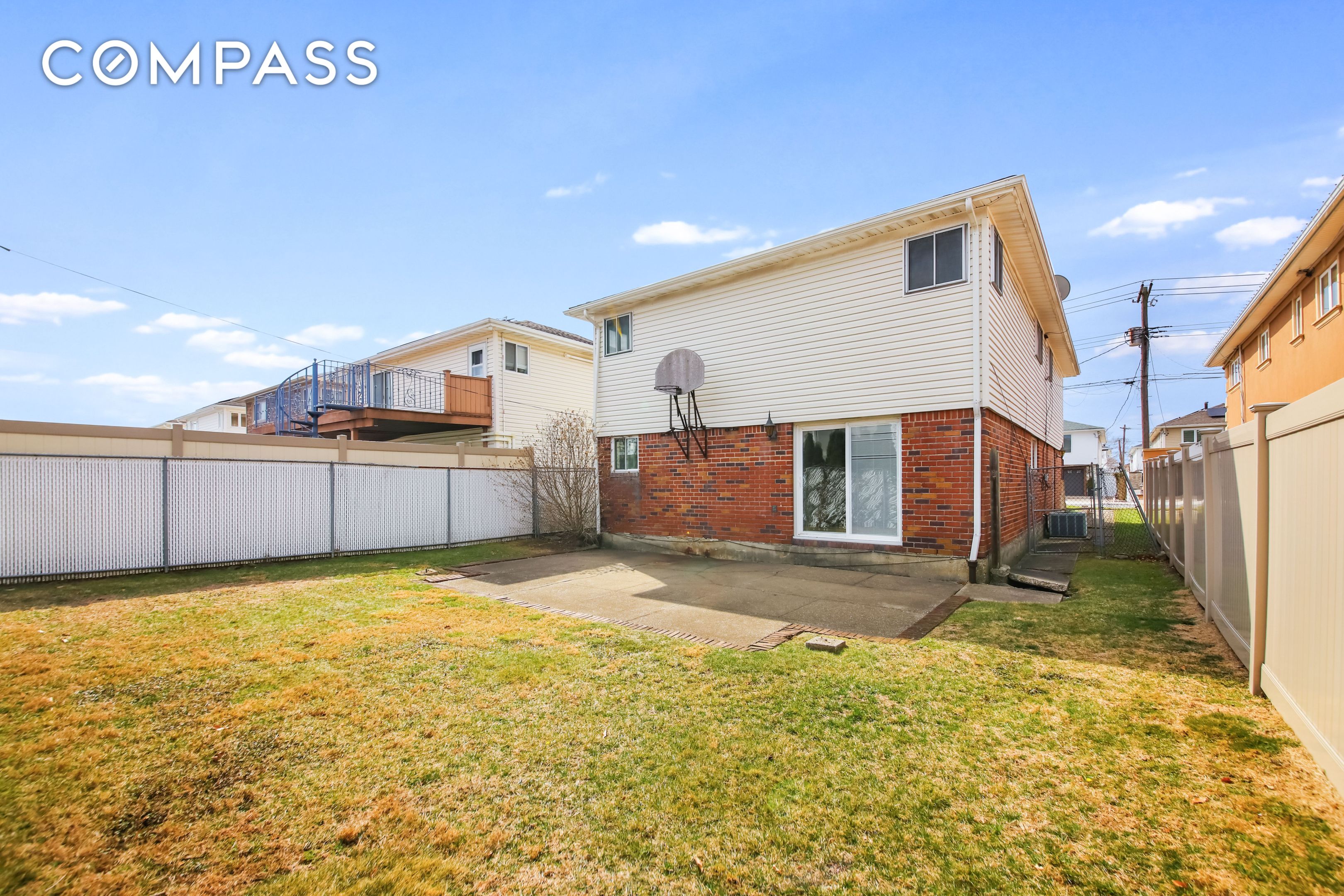 #9 photo, 162-07 86th Street, קווינס Howard Beach , NY 11414