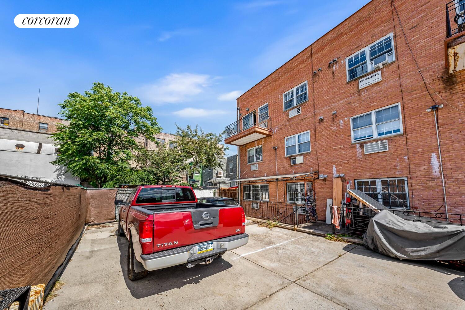 #10 photo, 35-30 10TH Street, كوينز Astoria , NY 11106