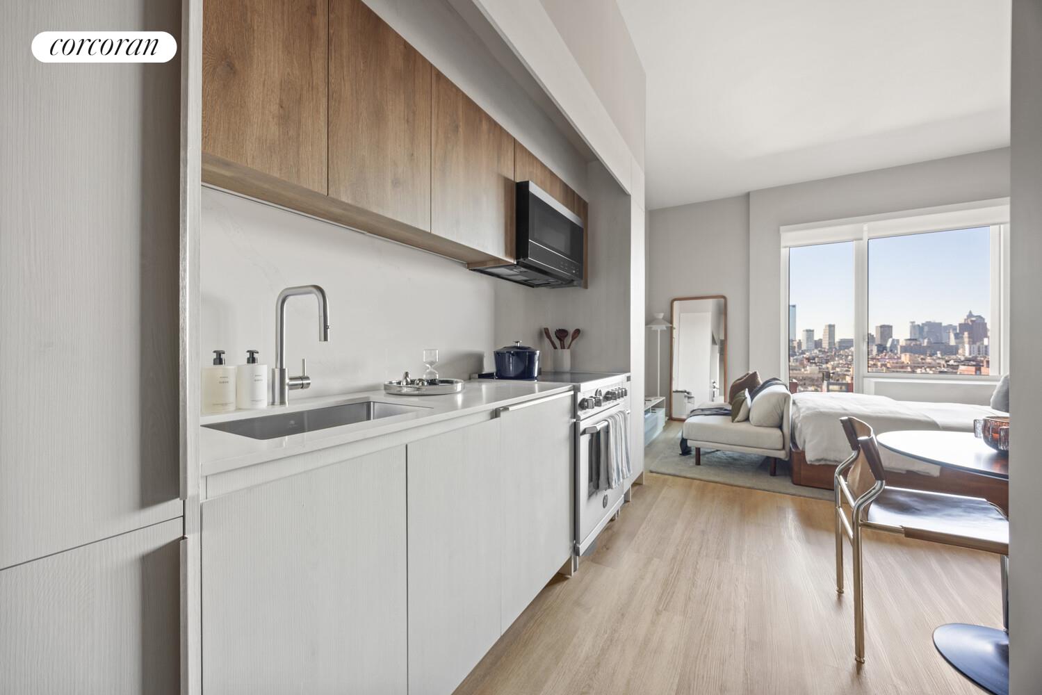 #4 photo, 644 E 14TH Street, マンハッタン East Village , NY 10009