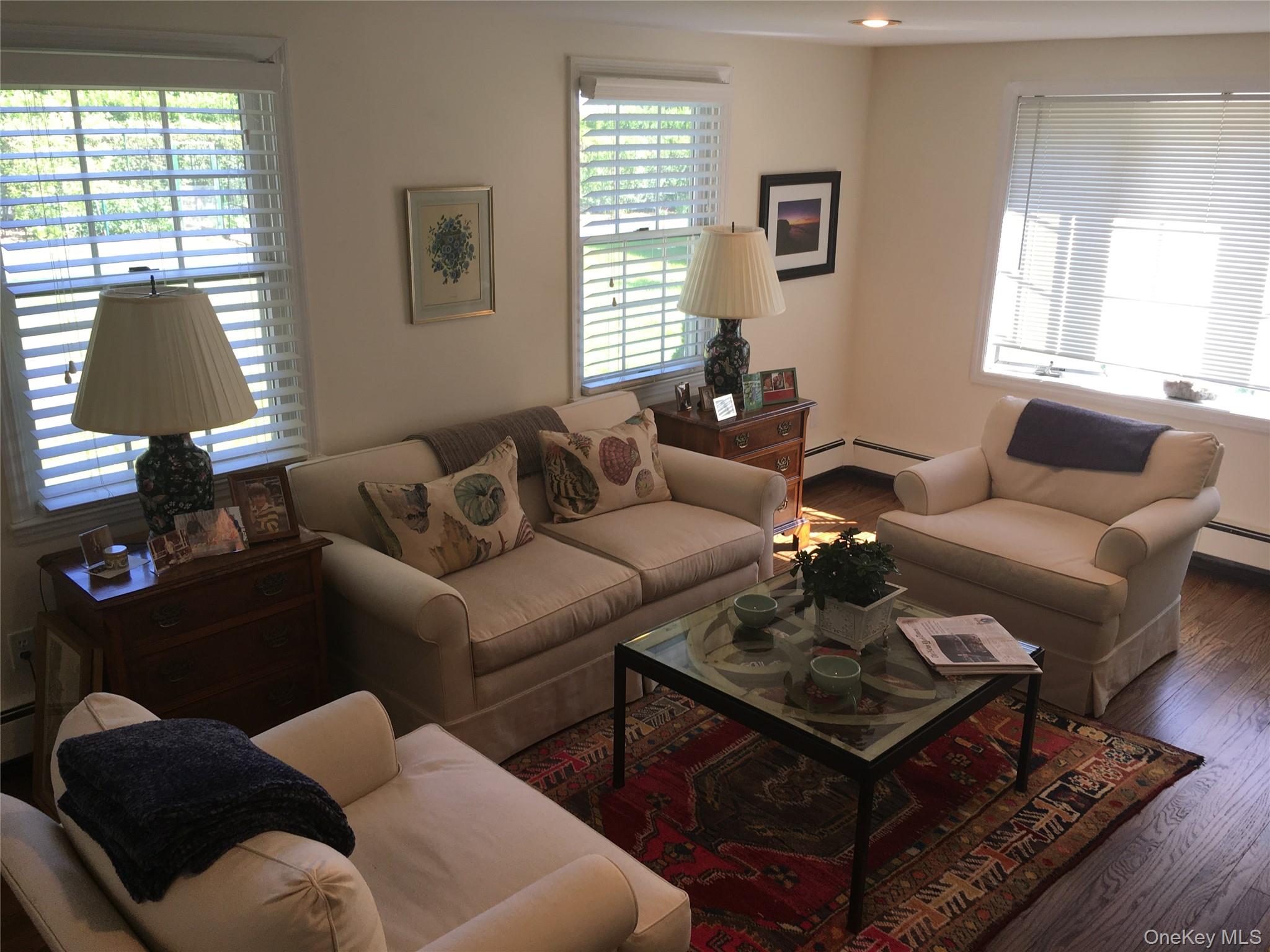 #8 photo, 17 Washington Avenue, Bedford , NY 10506