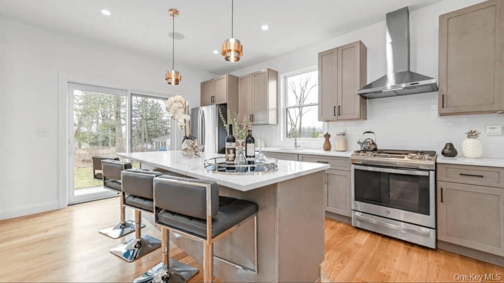 #3 photo, 11 Rustic Drive, 紐約州 Rock Tavern , NY 12575