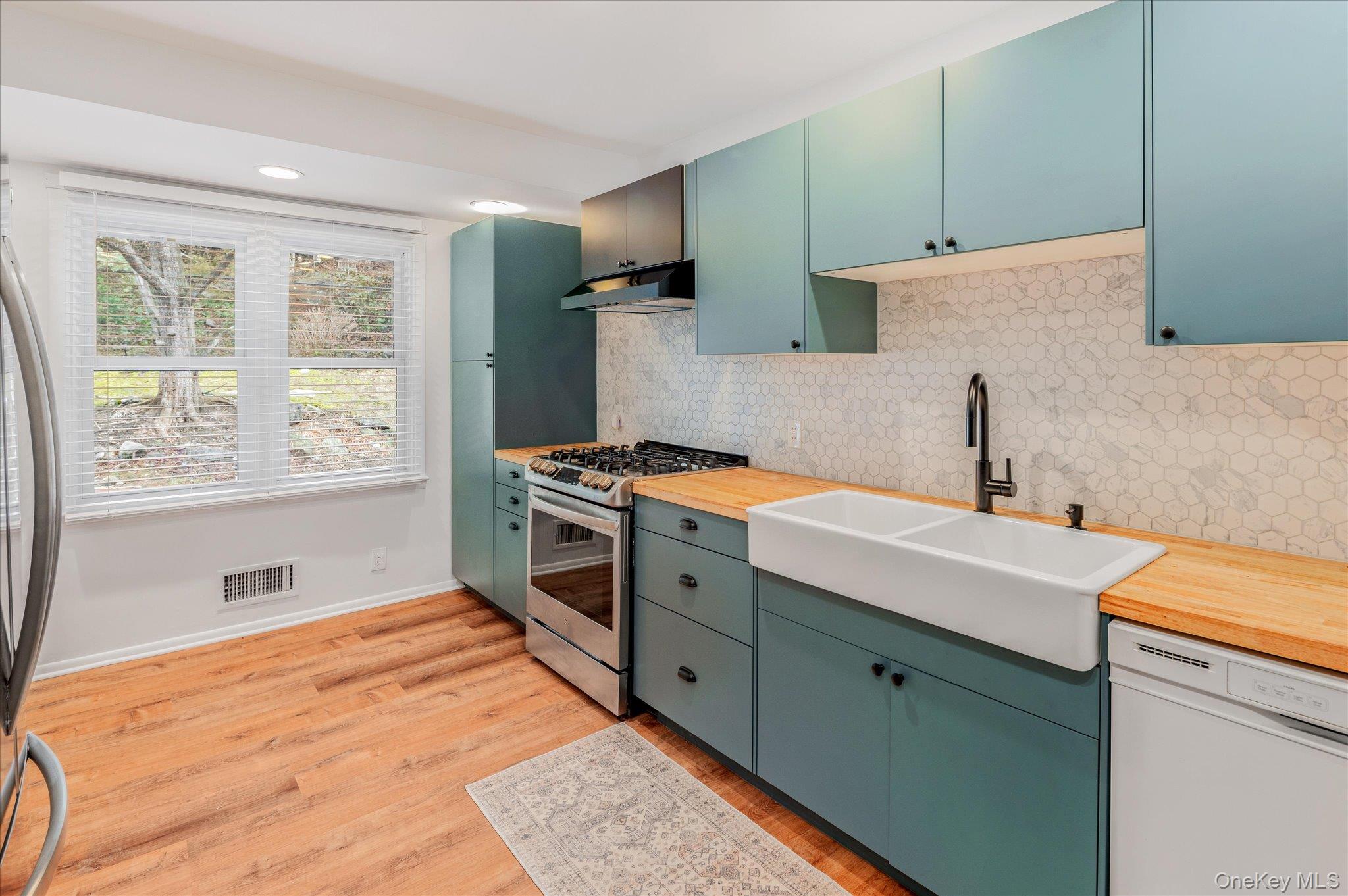 #14 photo, 4 Pine Ridge Road, 뉴욕주 Rye Brook , NY 10573