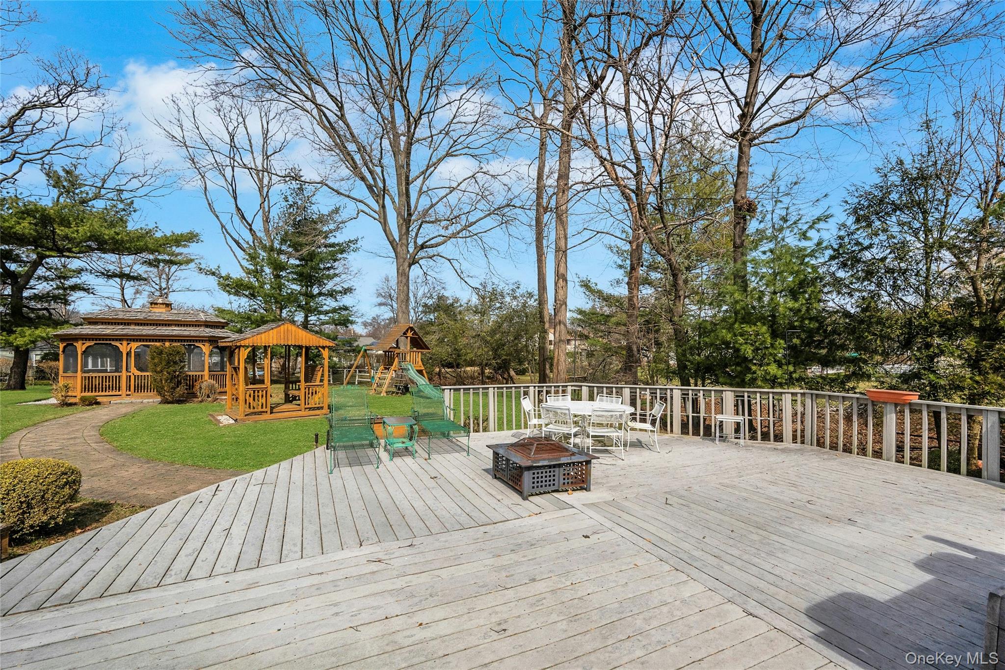 #8 photo, 115 Elizabeth Road, New Rochelle , NY 10804