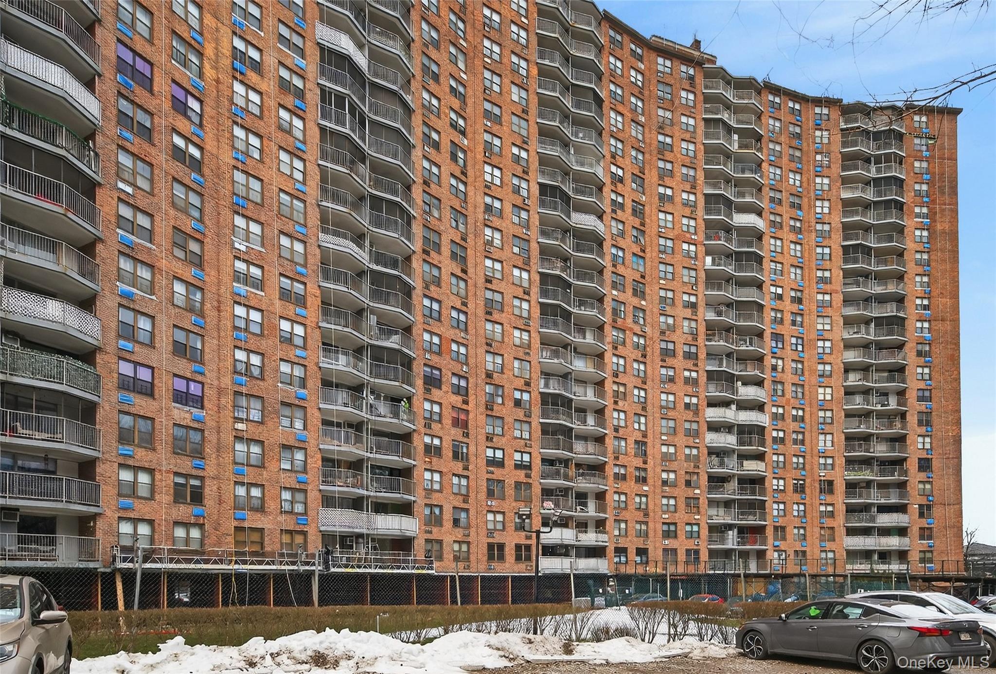 #1 photo, 90-50 Union Turnpike, קווינס Glendale , NY 11385