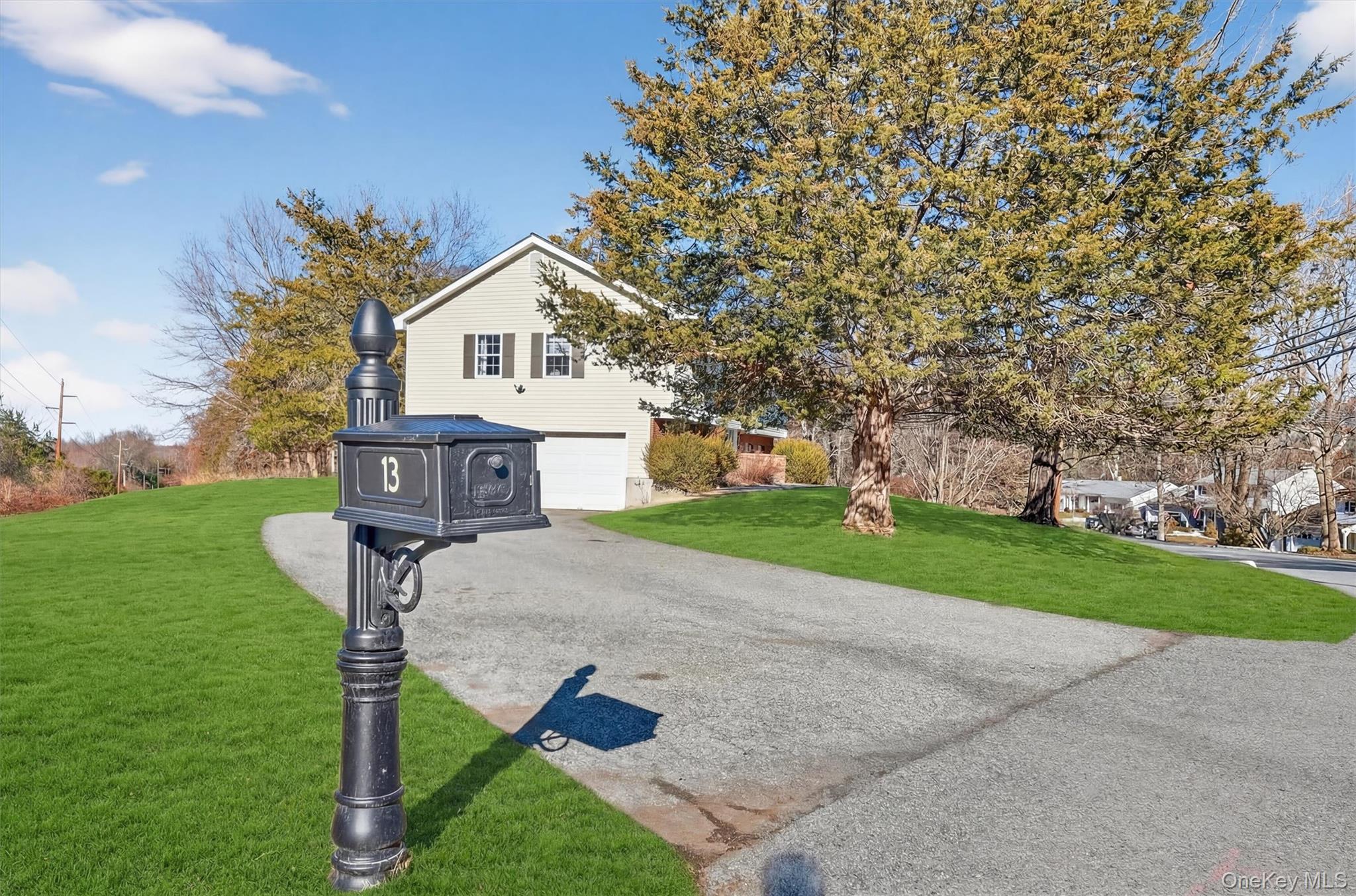 #2 photo, 13 Timberline Drive, 뉴욕주 Poughkeepsie , NY 12603