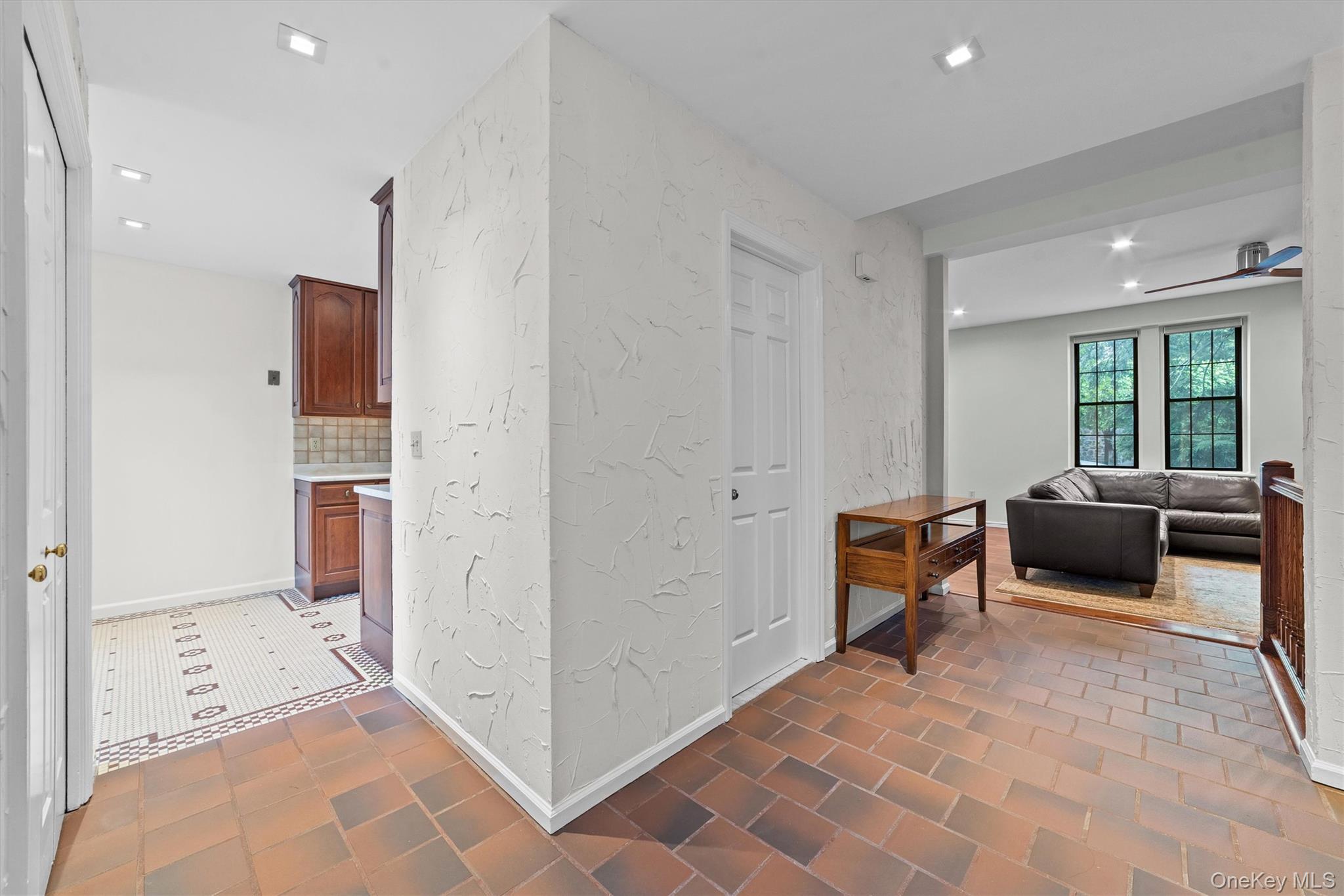 #8 photo, 341 Furnace Dock Rd, Cortlandt Manor , NY 10567