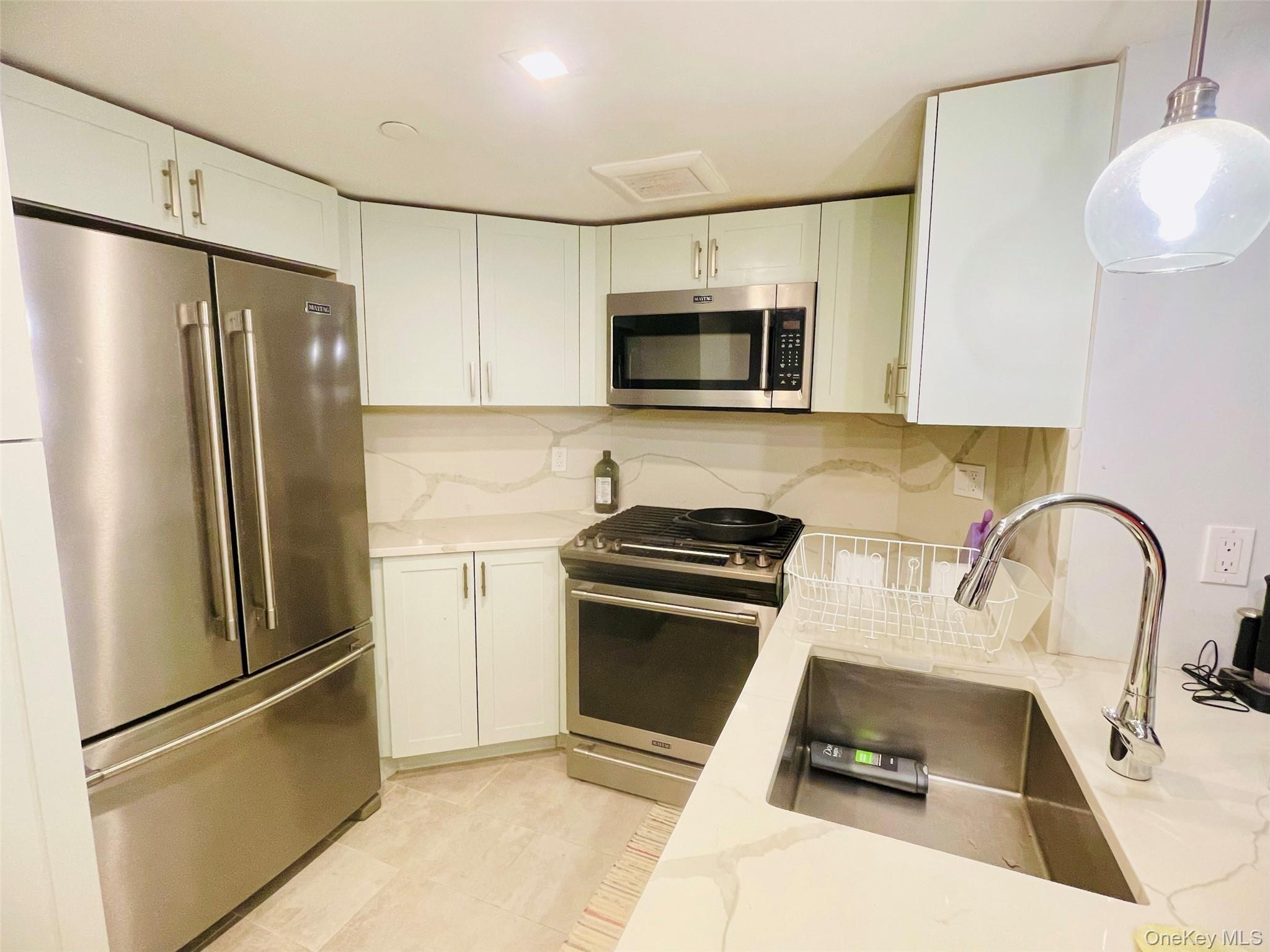 #5 photo, 10 Stewart Pl, White Plains , NY 10603