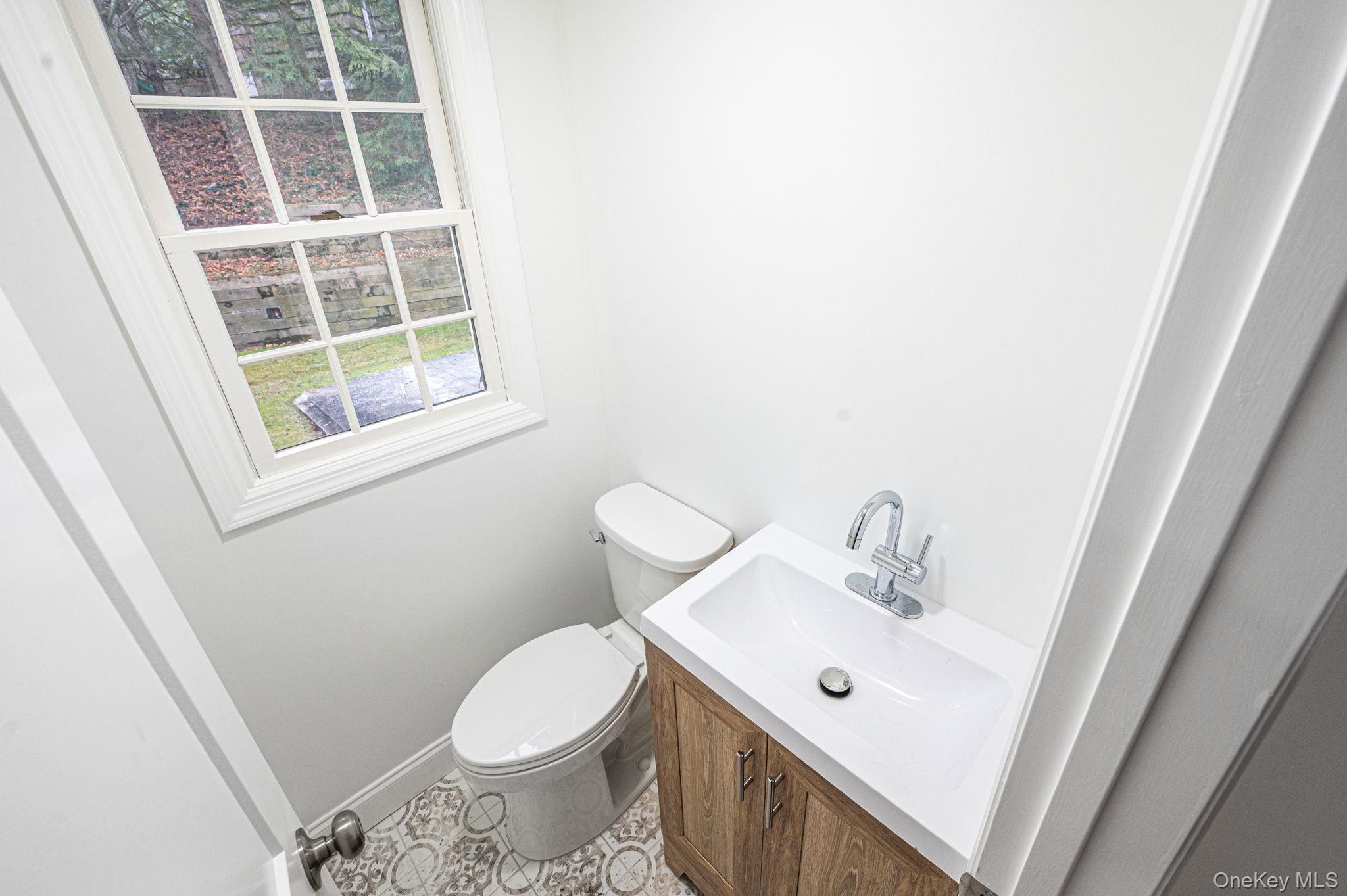 #15 photo, 7 Spruce Court, Huntington , NY 11743