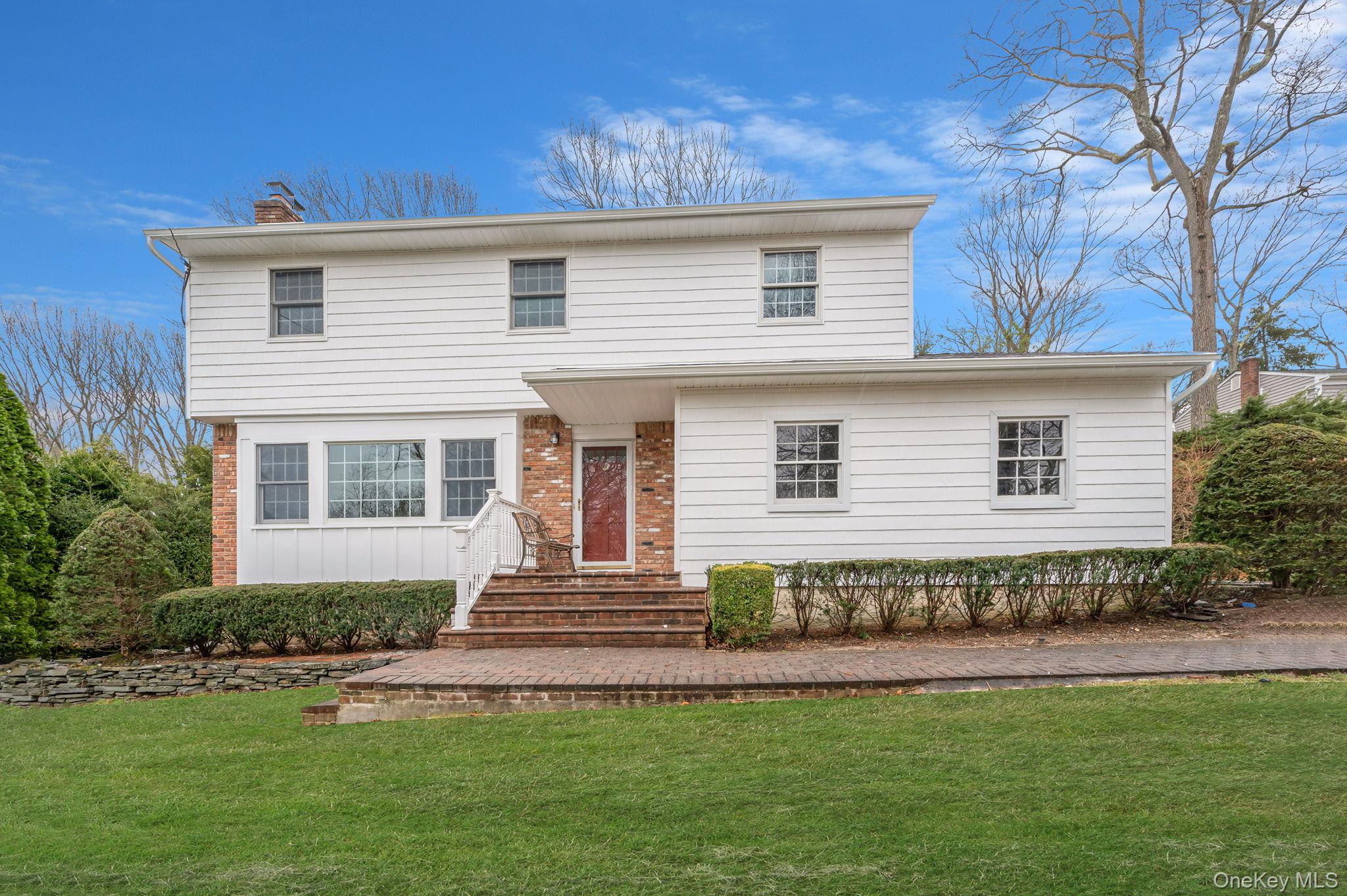 #2 photo, 7 Spruce Court, Huntington , NY 11743