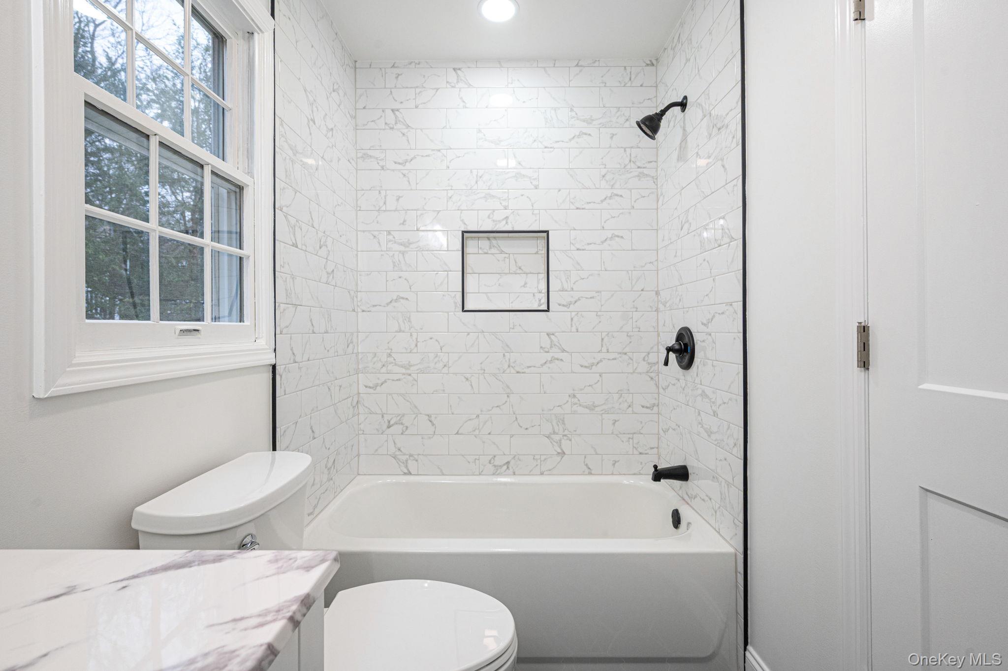 #20 photo, 7 Spruce Court, Huntington , NY 11743