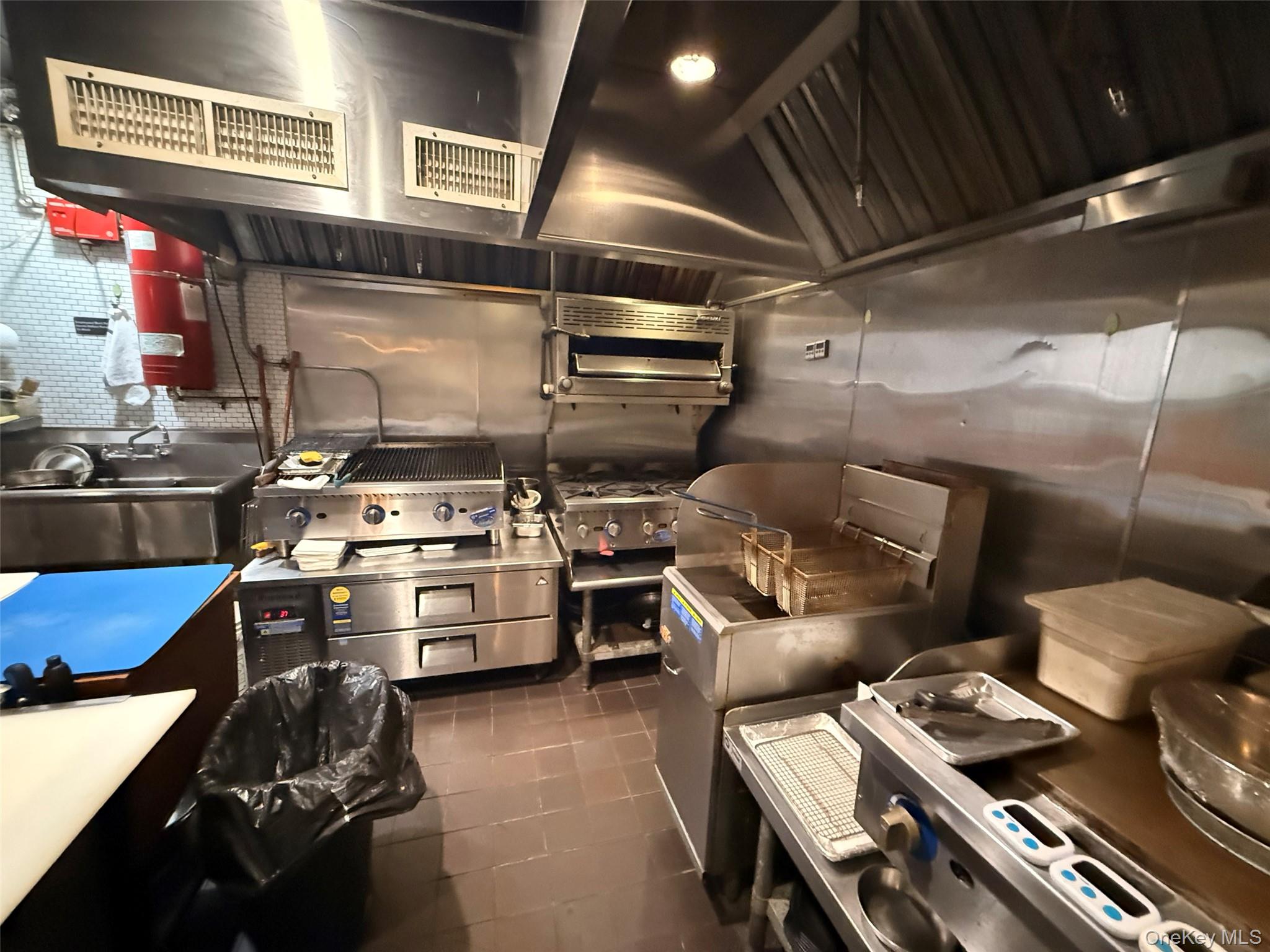 #7 photo, 149-11 41ST Avenue, Flushing , NY 11355