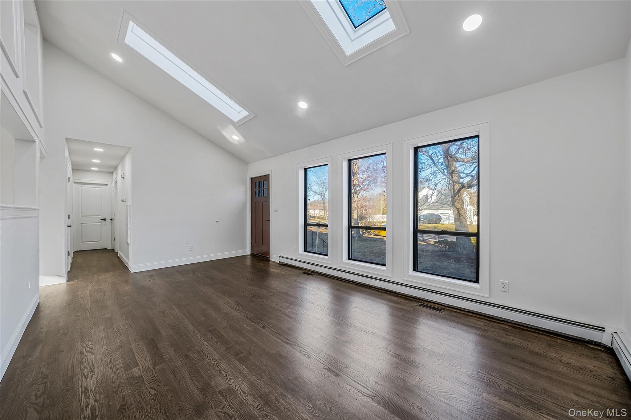 #3 photo, 4 Rainbow Court, 东长岛 Middle Island , NY 11953