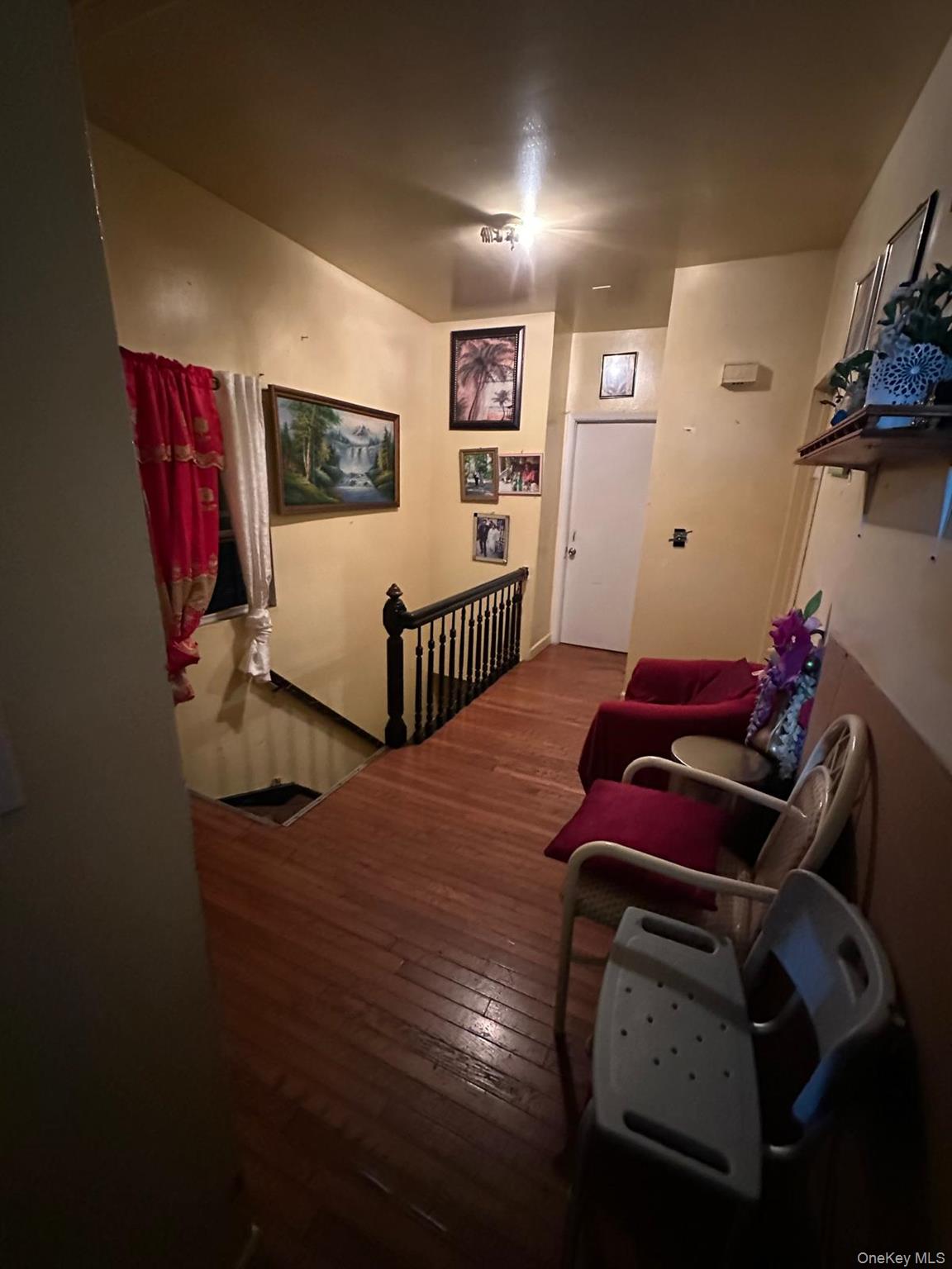 #2 photo, 35-44 100 st. street, קווינס Corona , NY 11368