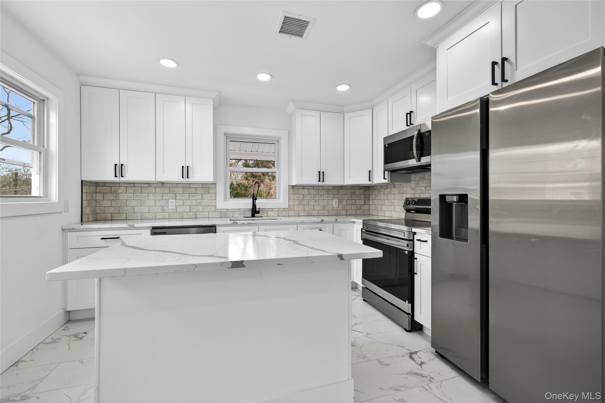 #16 photo, 34 Propose Road, Shirley , NY 11967