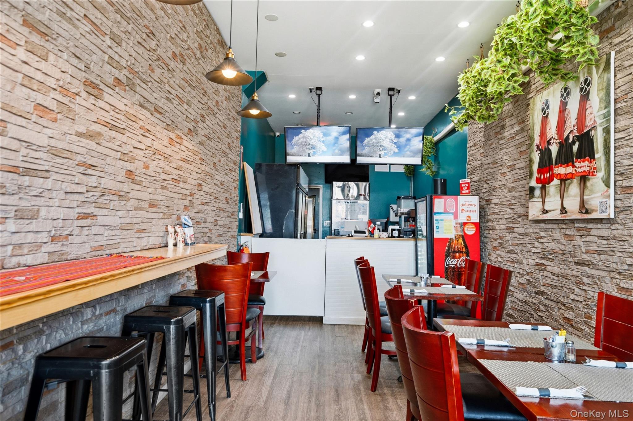 #6 photo, 379 Sunrise Highway, 롱 아일랜드 Lynbrook , NY 11563