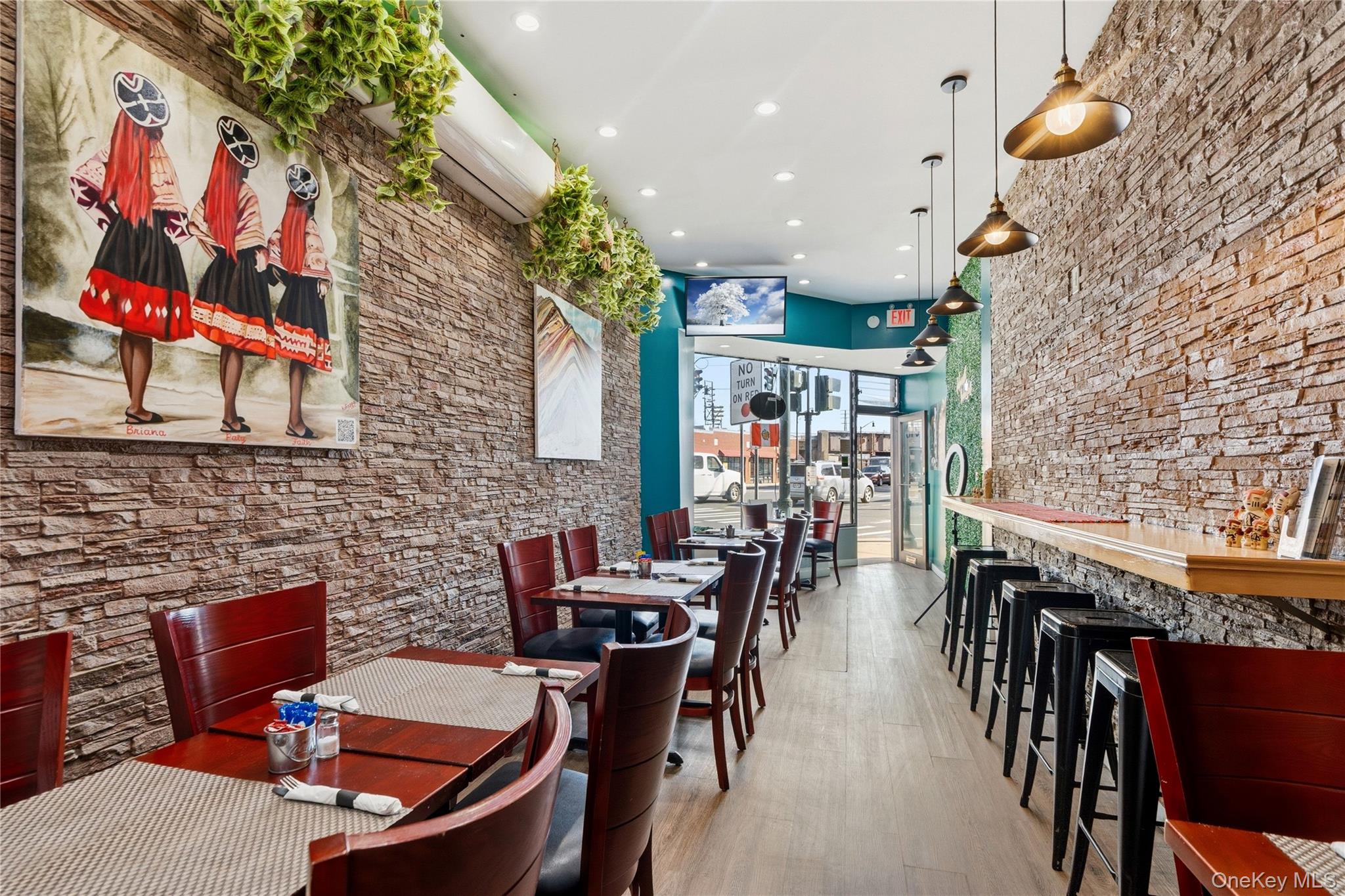 #7 photo, 379 Sunrise Highway, 롱 아일랜드 Lynbrook , NY 11563