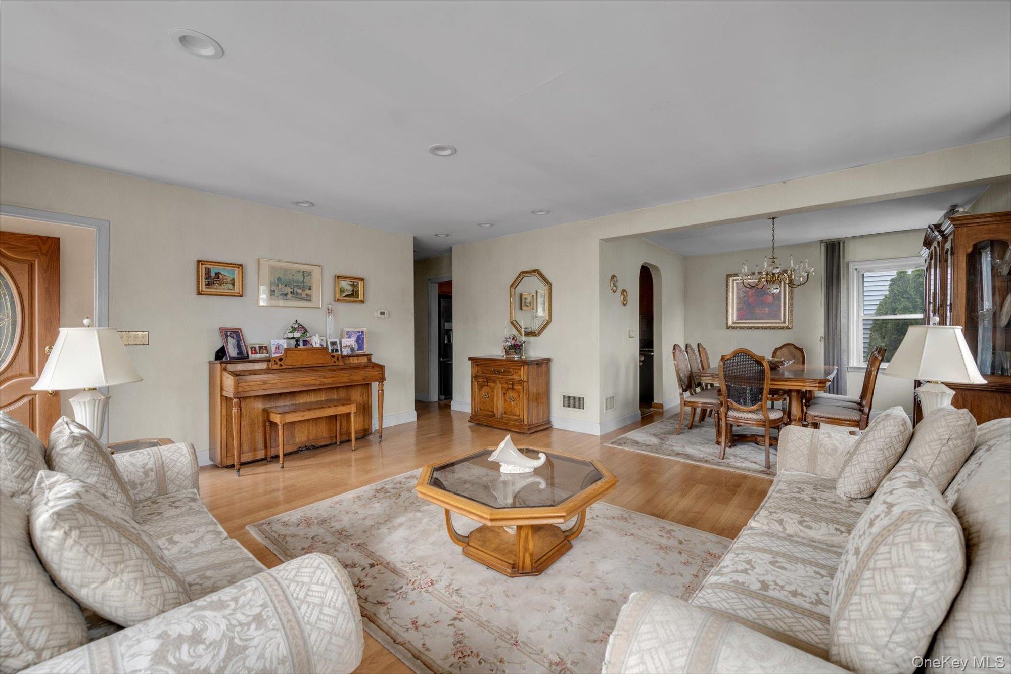 #4 photo, 159-06 100 Street, Howard Beach , NY 11414