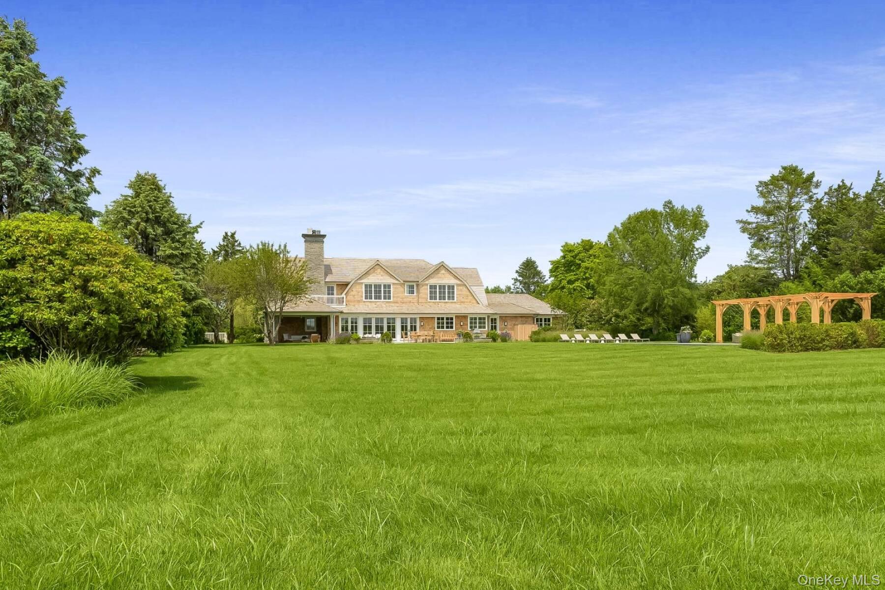 #3 photo, 571 Pauls Lane, Bridgehampton , NY 11932