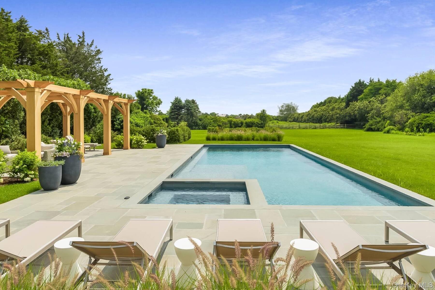 #5 photo, 571 Pauls Lane, Bridgehampton , NY 11932