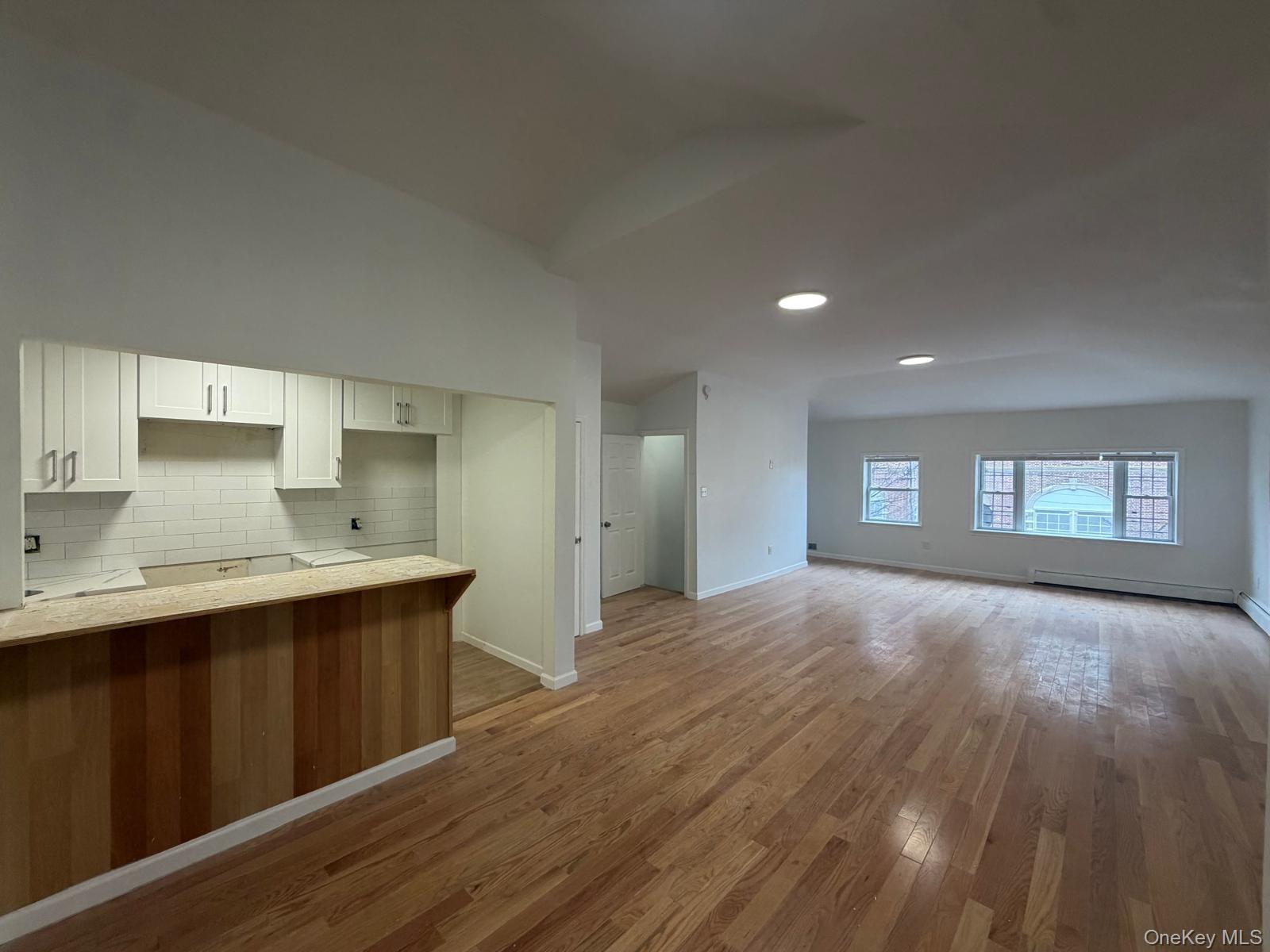 #7 photo, 387 Jerome Street, ब्रुकलीन Brooklyn , NY 11207