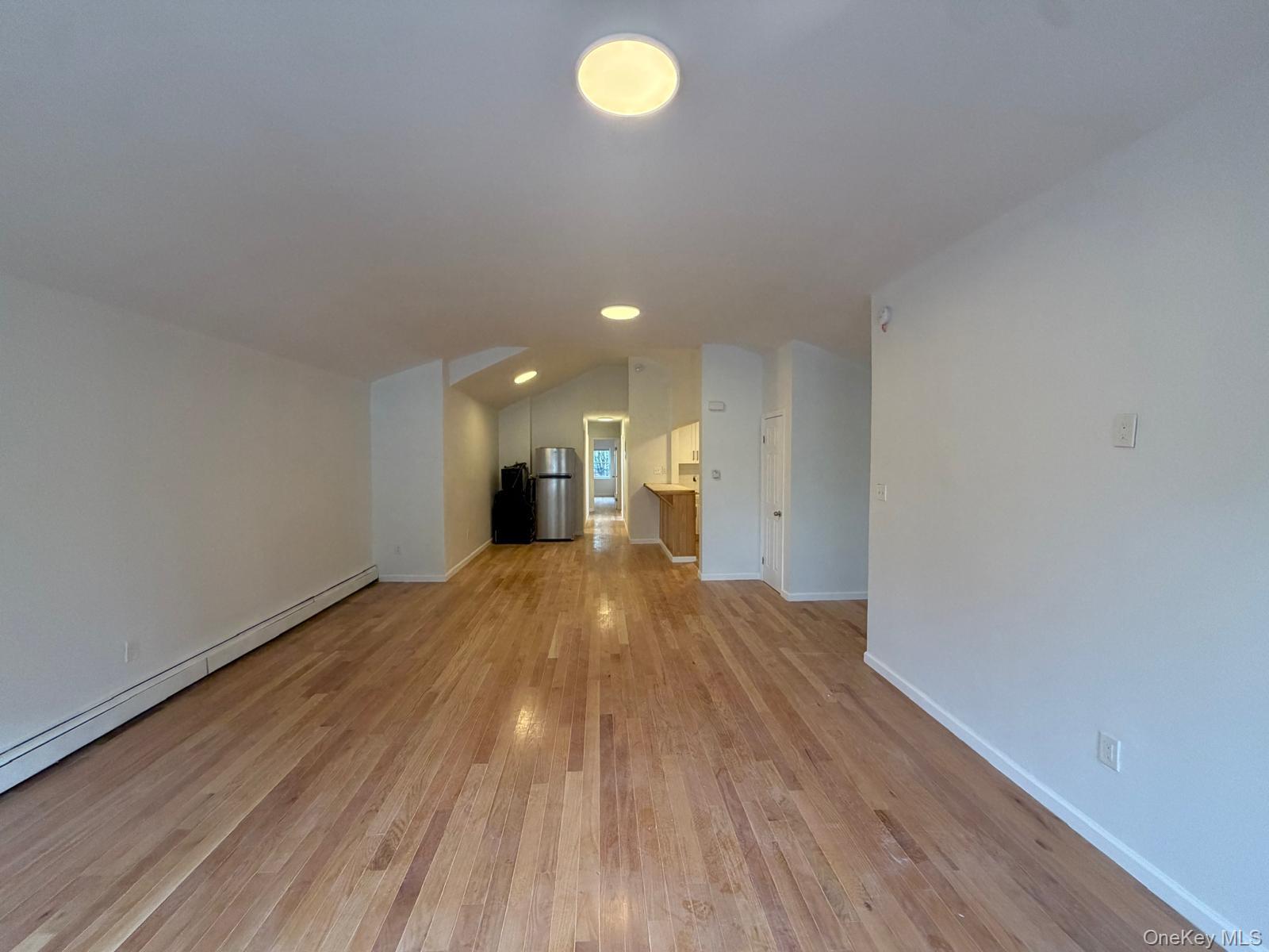 #9 photo, 387 Jerome Street, ब्रुकलीन Brooklyn , NY 11207