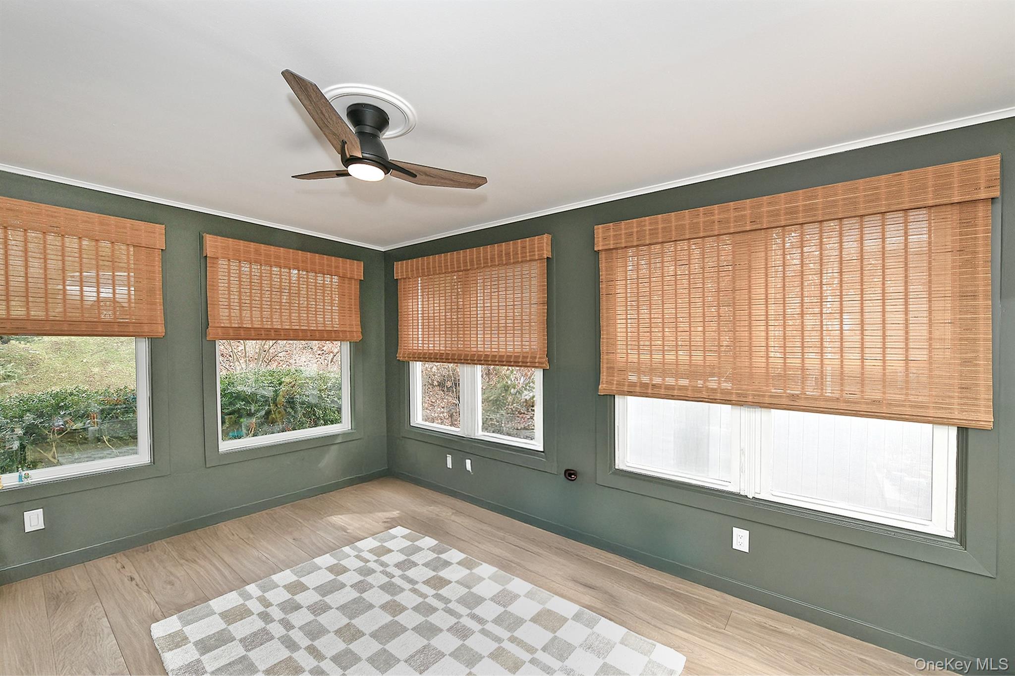 #14 photo, 8 Sherwood Drive, Huntington , NY 11743