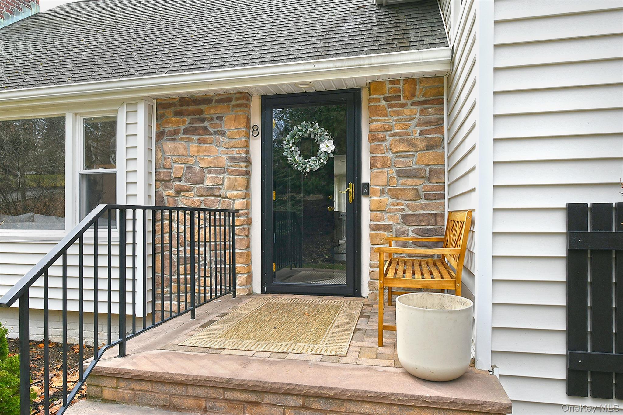 #3 photo, 8 Sherwood Drive, Huntington , NY 11743