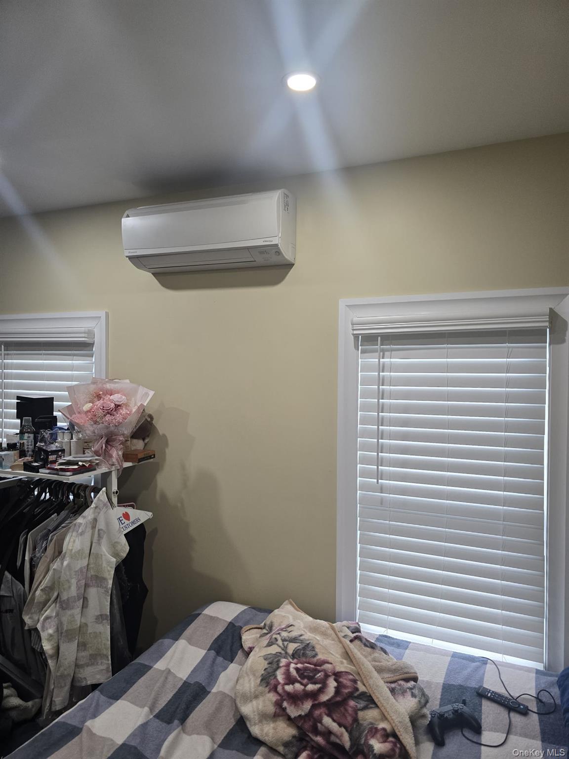 #6 photo, 10156 107th Street, कुईंस Ozone Park , NY 11416