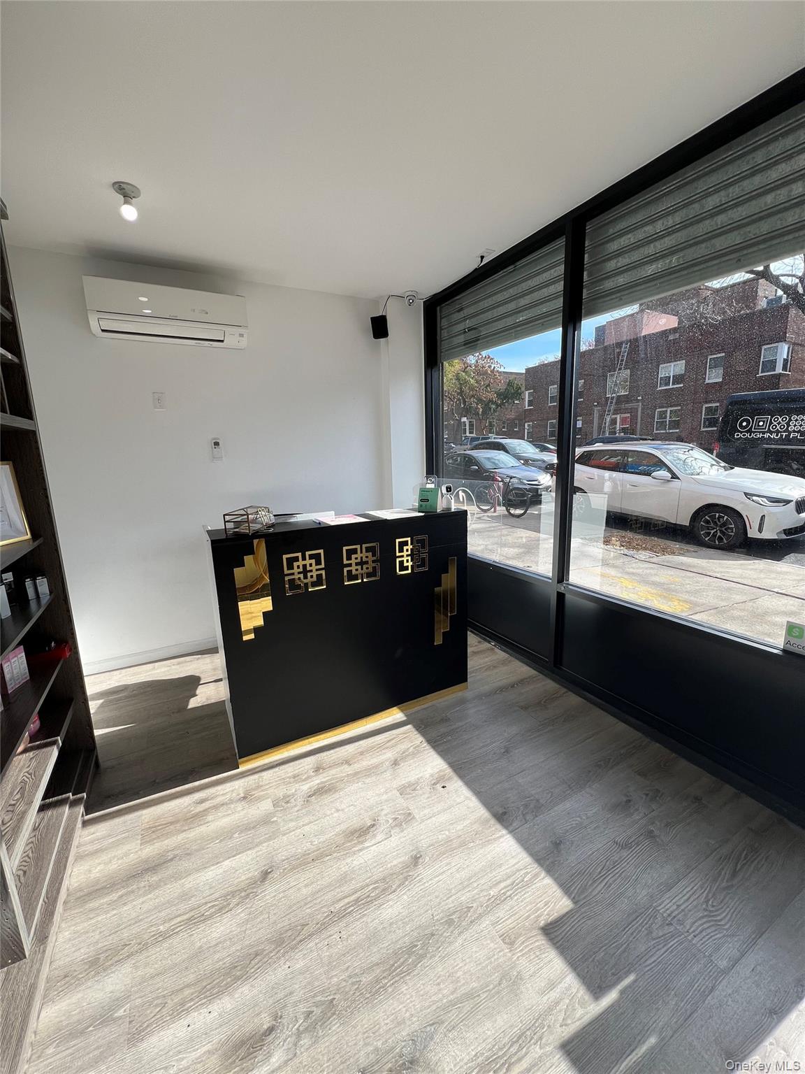 #2 photo, 39-31 47th Avenue, Куинс ‖ Sunnyside , NY 11104