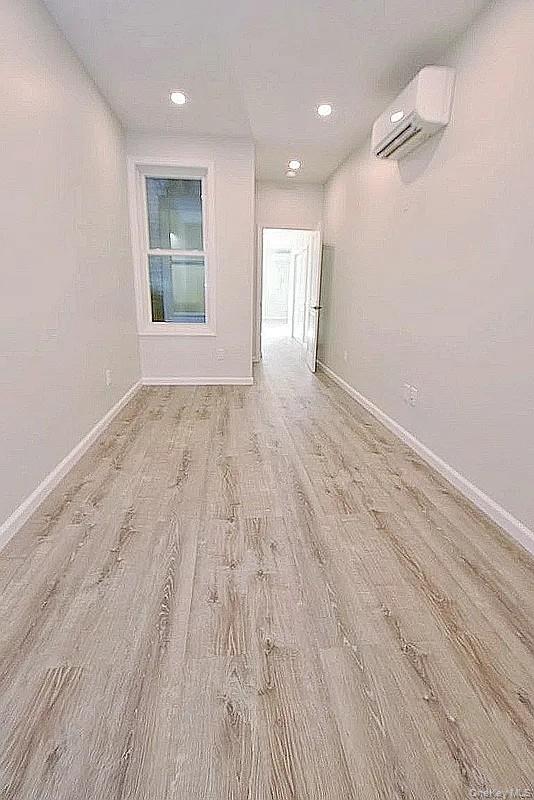 #5 photo, 39-31 47th Avenue, Куинс ‖ Sunnyside , NY 11104