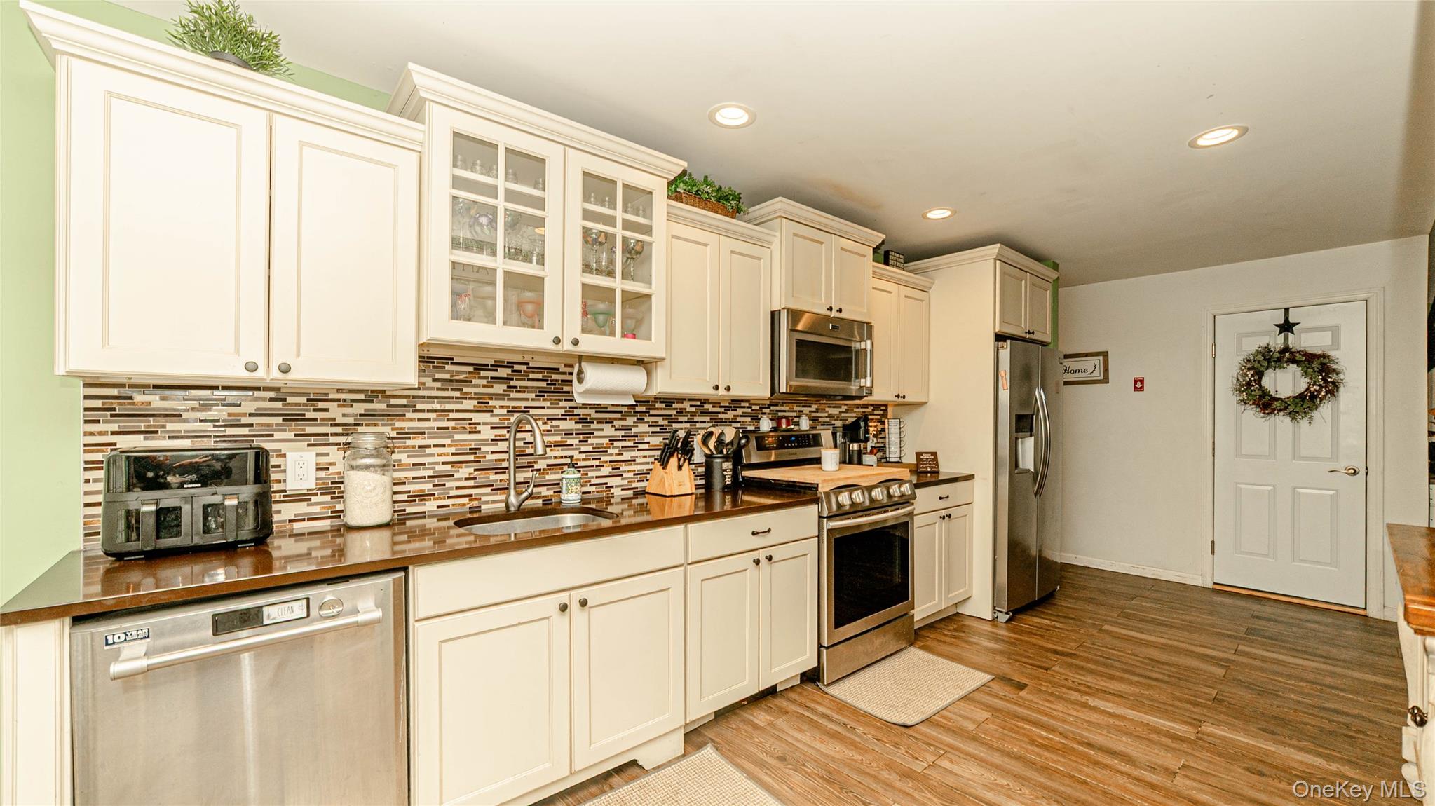 #12 photo, 67 Sheldon Street, Central Islip , NY 11722