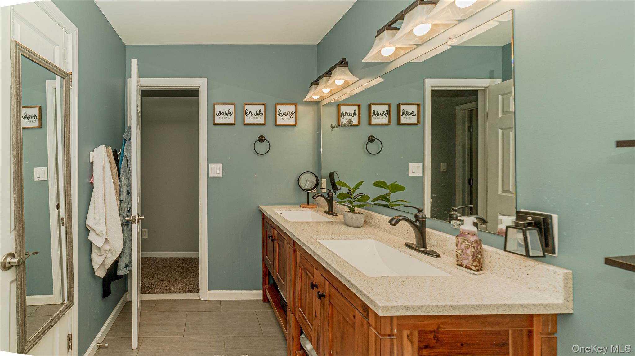 #18 photo, 67 Sheldon Street, Central Islip , NY 11722