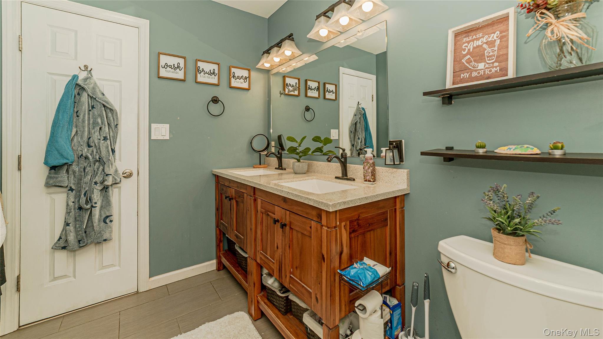 #19 photo, 67 Sheldon Street, Central Islip , NY 11722