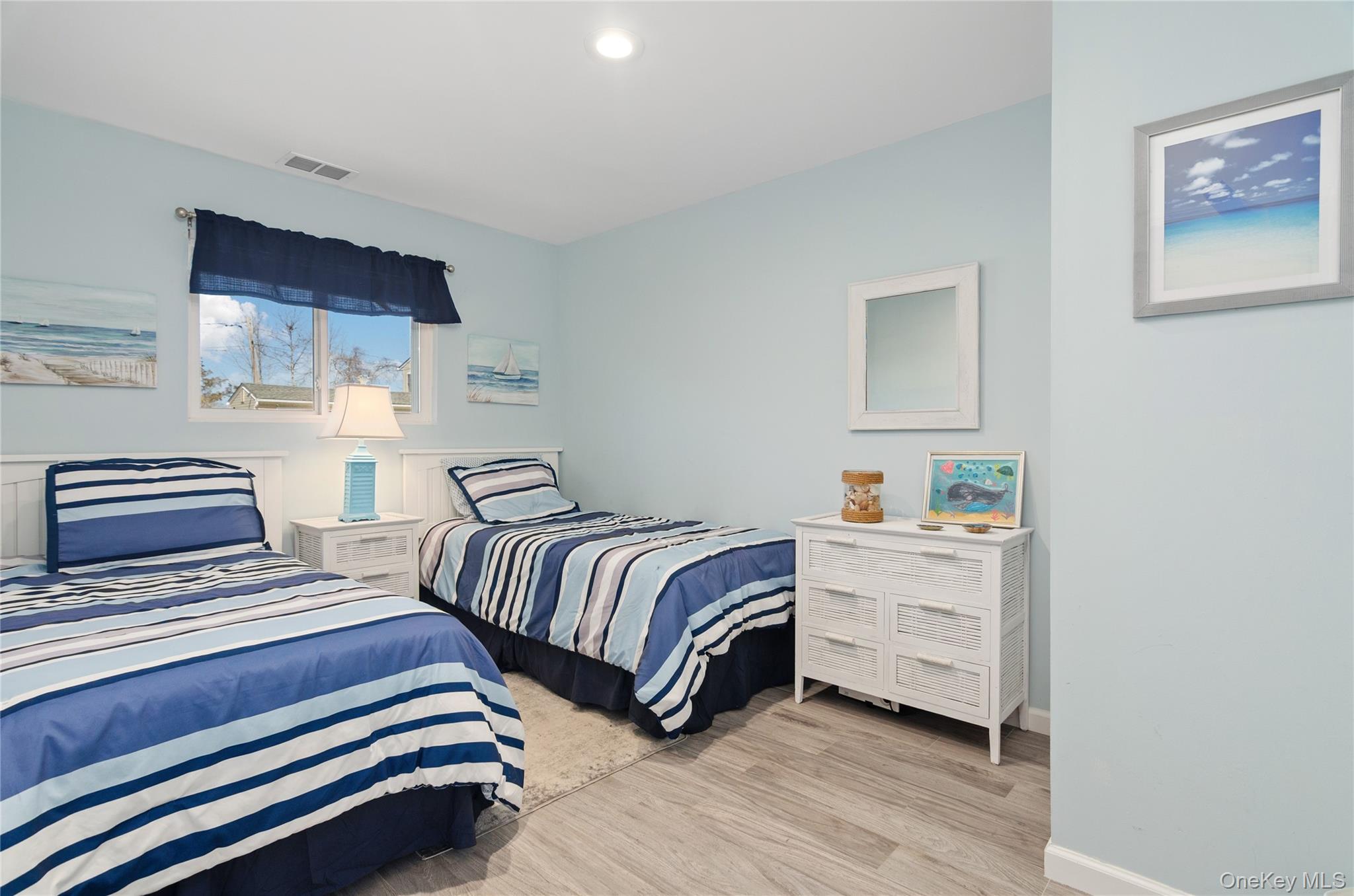 #10 photo, 61 W Tiana Road, Hampton Bays , NY 11946