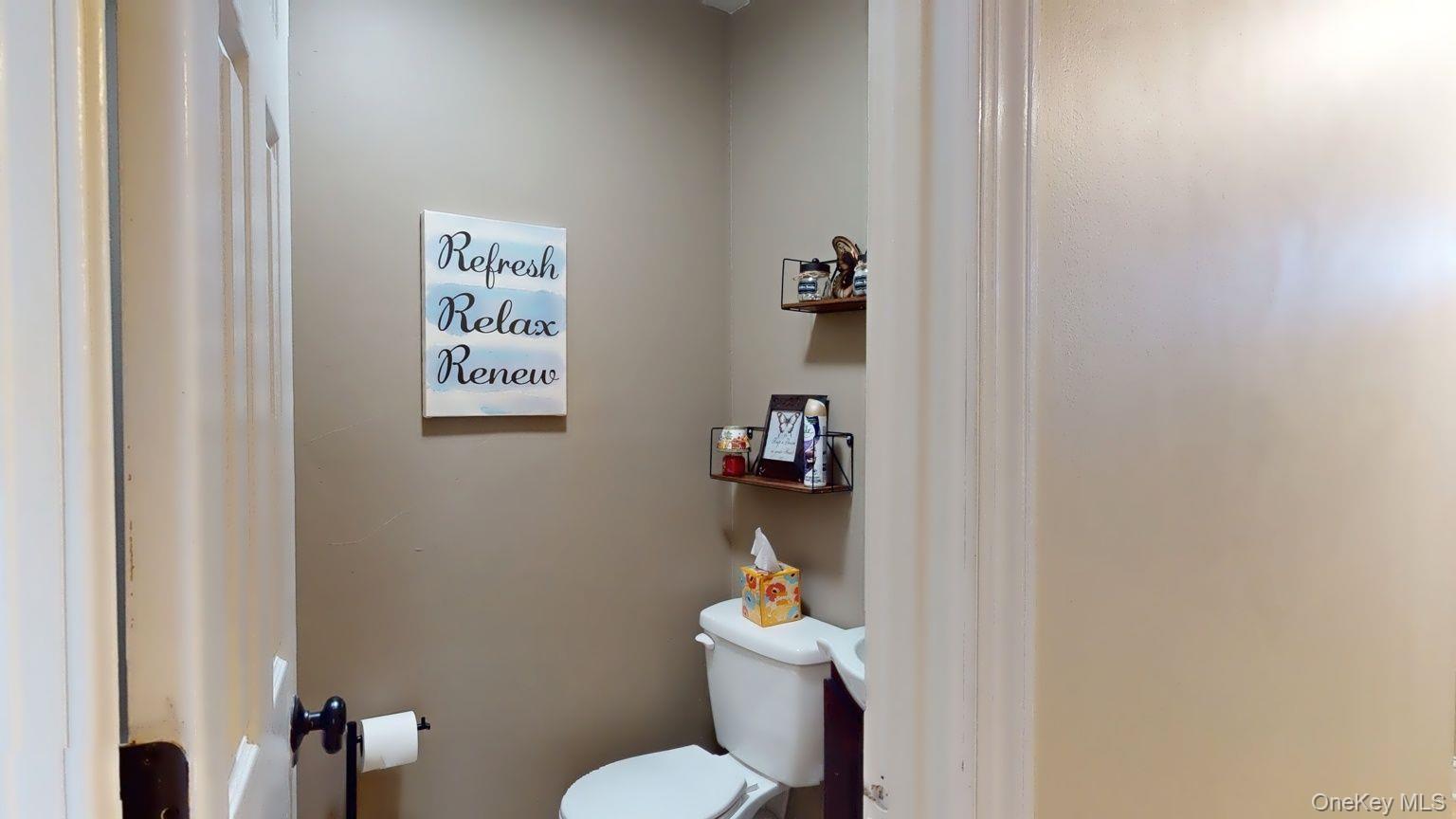 #20 photo, 10 Finneran Lane, Pine Bush , NY 12566