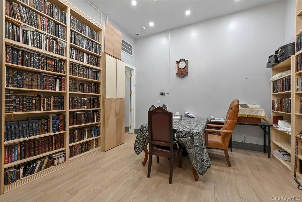 #16 photo, 43 Freeland Street, 紐約州 Monroe , NY 10950