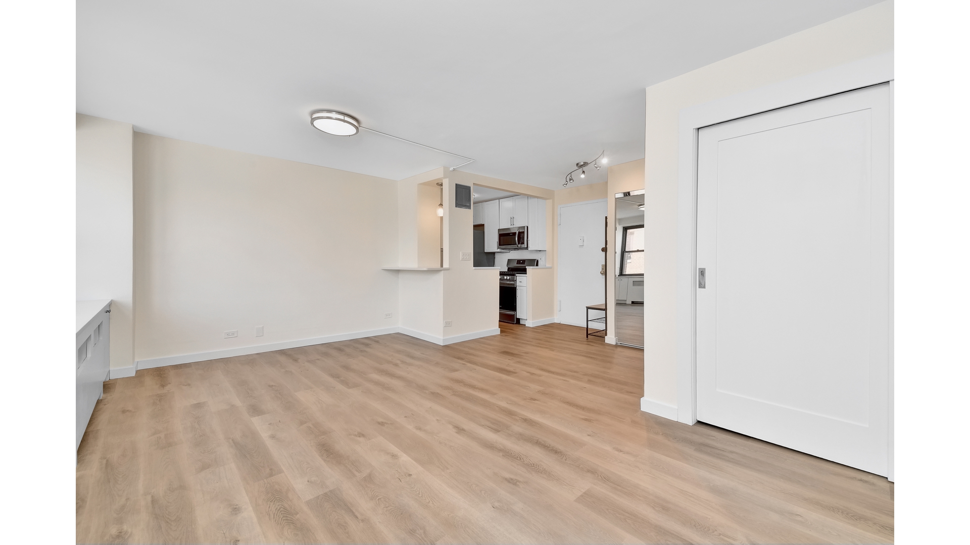 #3 photo, 345 E 81ST Street, 曼哈頓 Yorkville , NY 10028