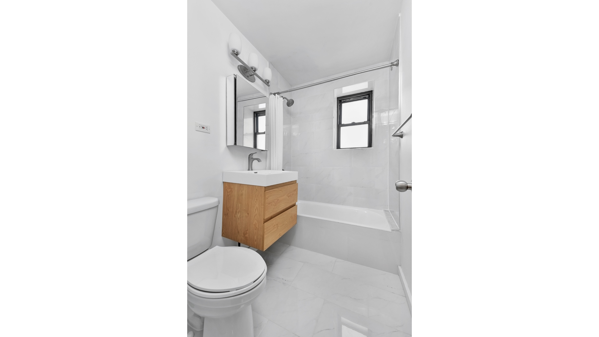 #5 photo, 345 E 81ST Street, 曼哈頓 Yorkville , NY 10028