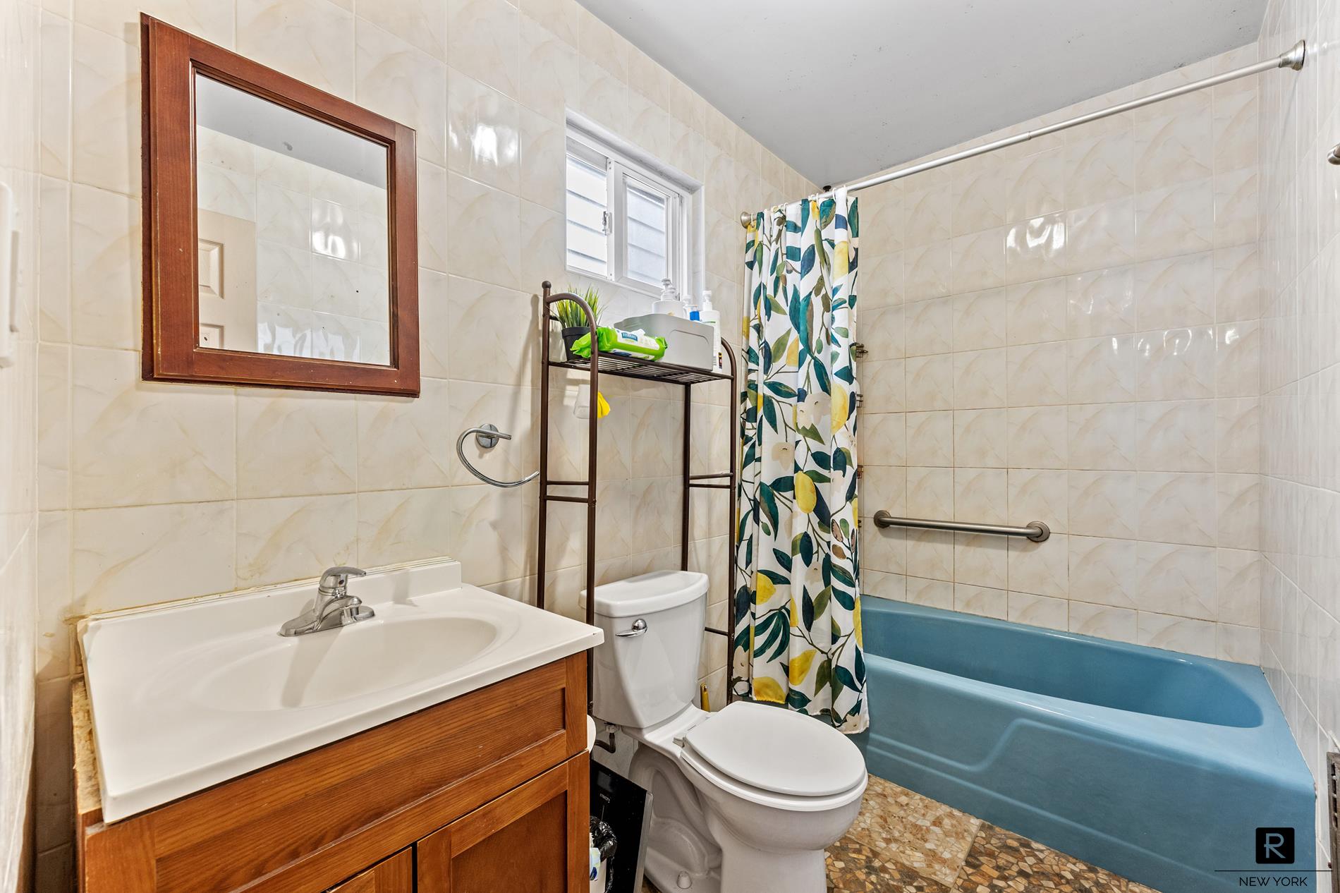 #11 photo, 23-53 37th Street, Astoria , NY 11105