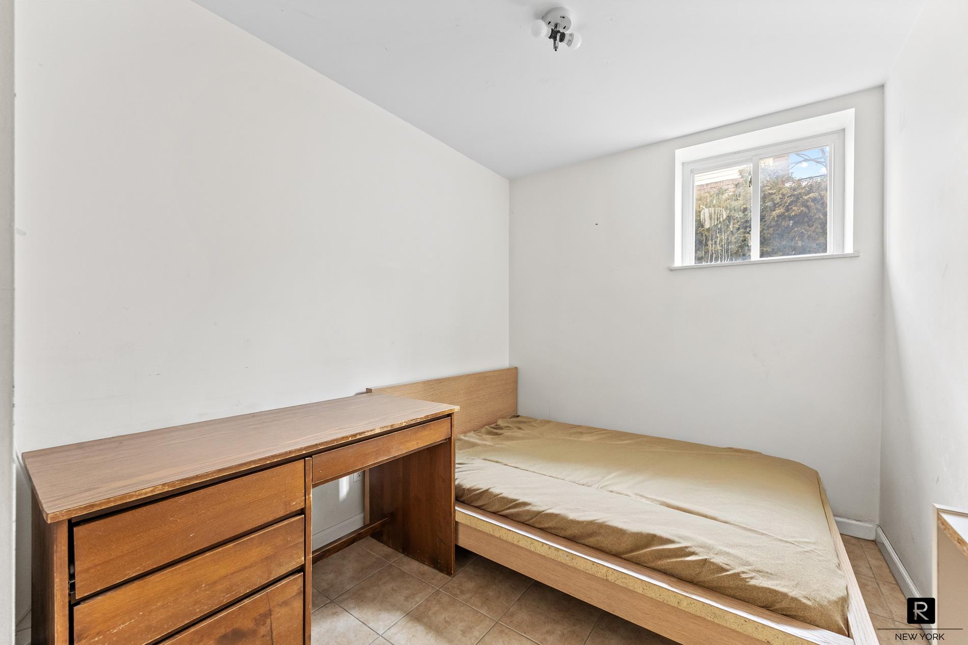 #21 photo, 23-53 37th Street, Astoria , NY 11105