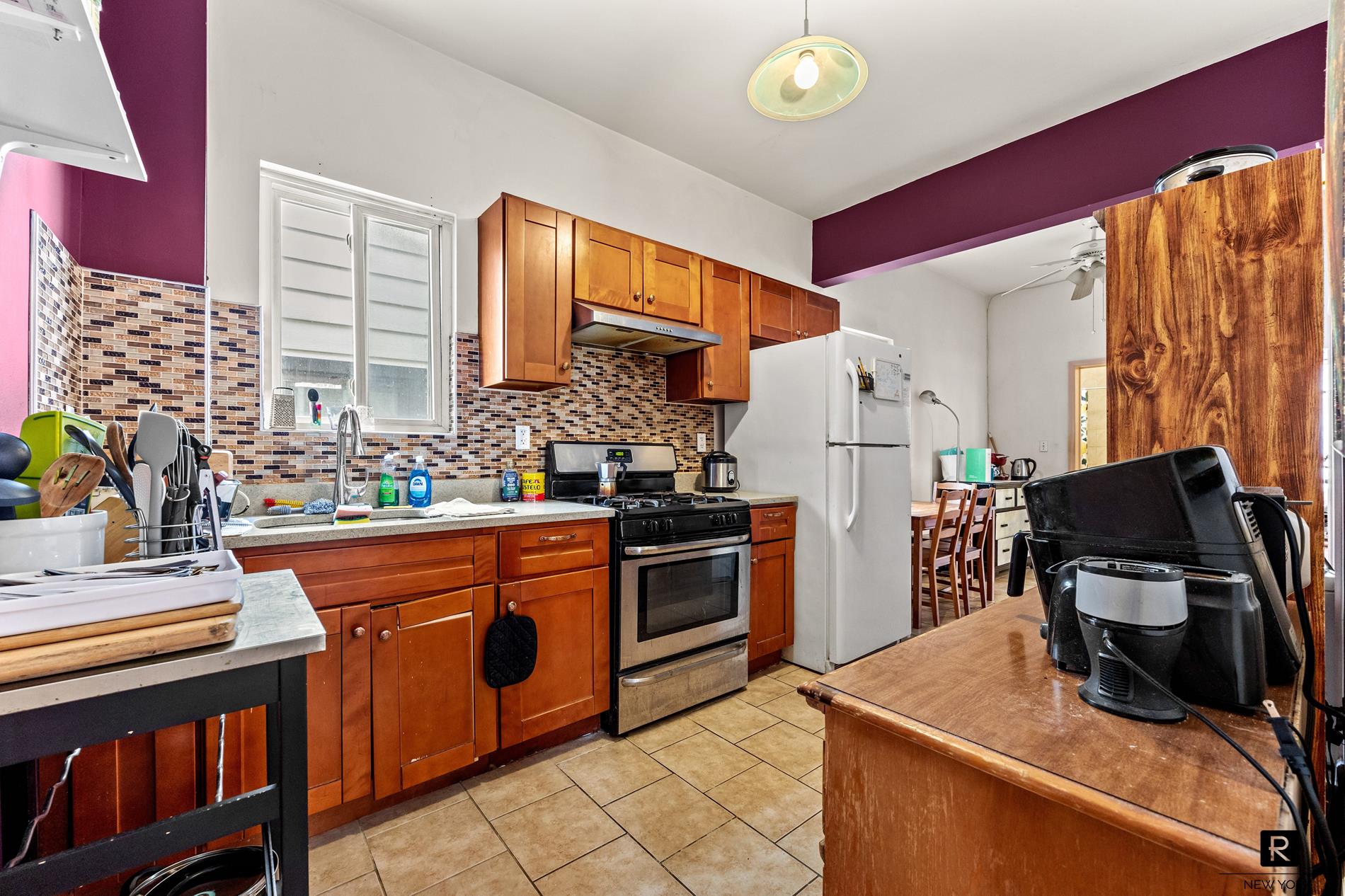 #9 photo, 23-53 37th Street, Astoria , NY 11105