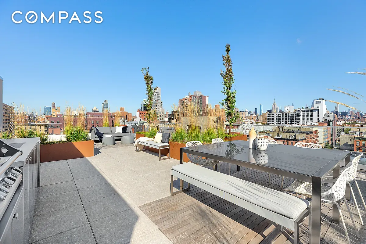 #11 photo, New York City, Lower East Side , NY 10002