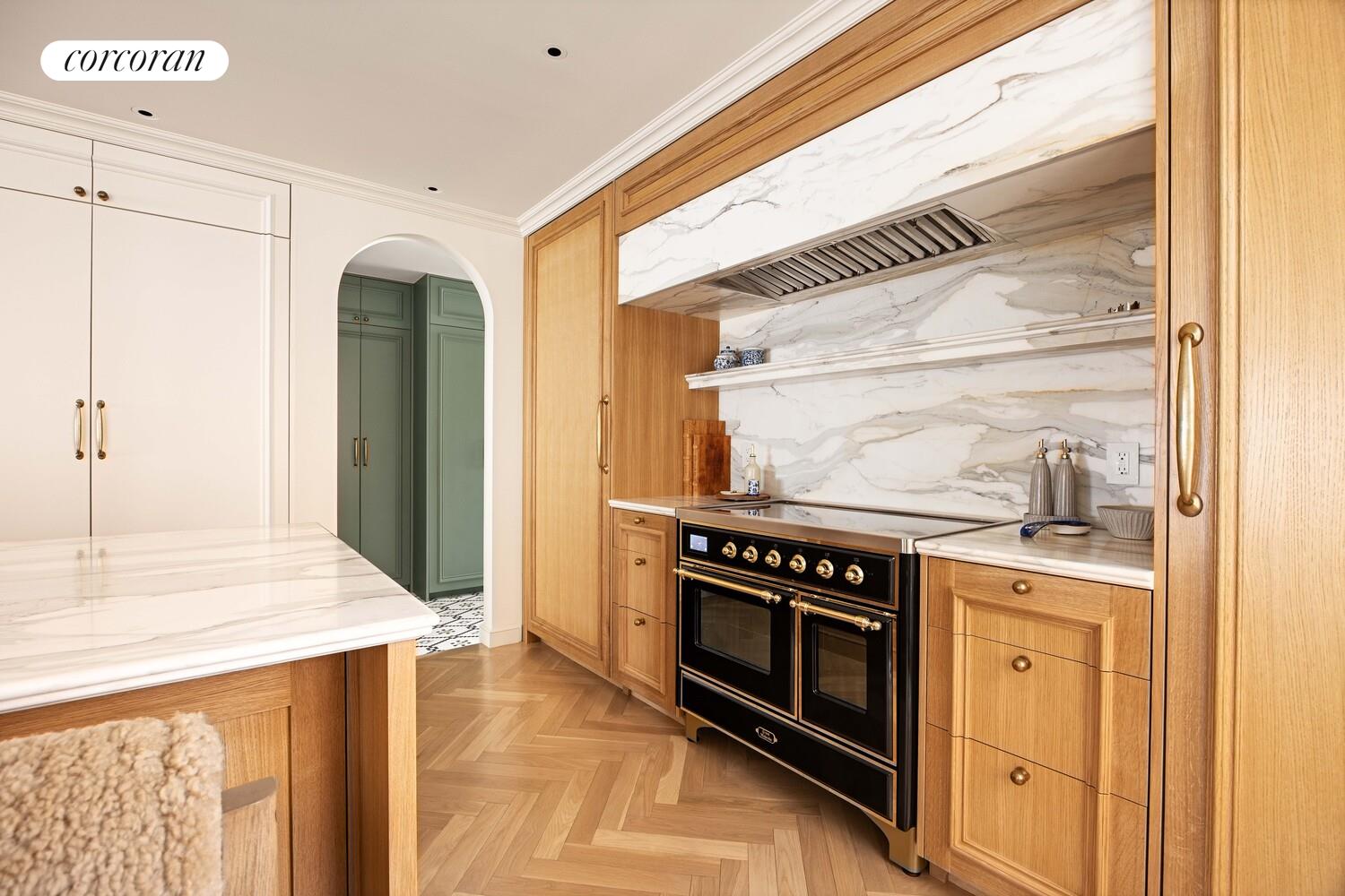 #7 photo, 115 CENTRAL Park W, 曼哈頓 Lincoln Square , NY 10023