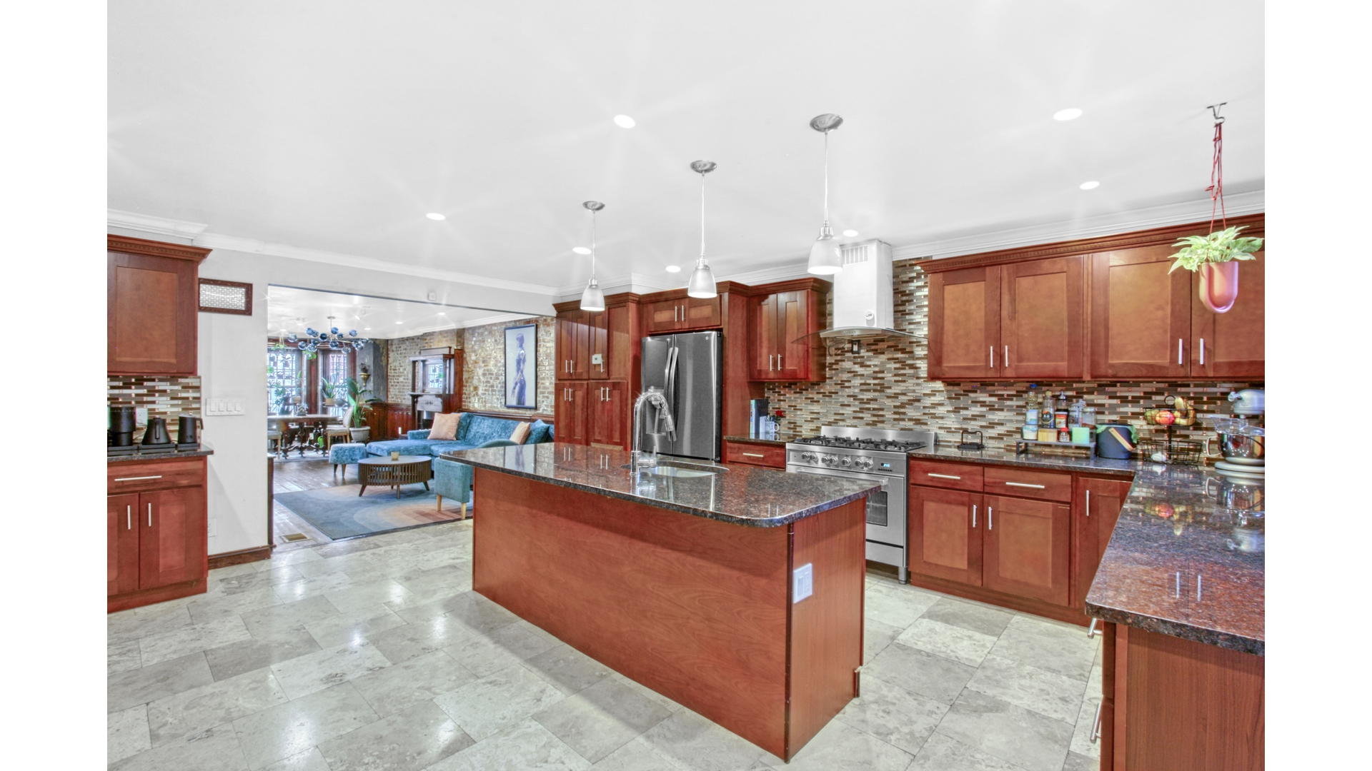 #14 photo, 916 PUTNAM Avenue, Бруклин ‖ Stuyvesant Heights , NY 11221