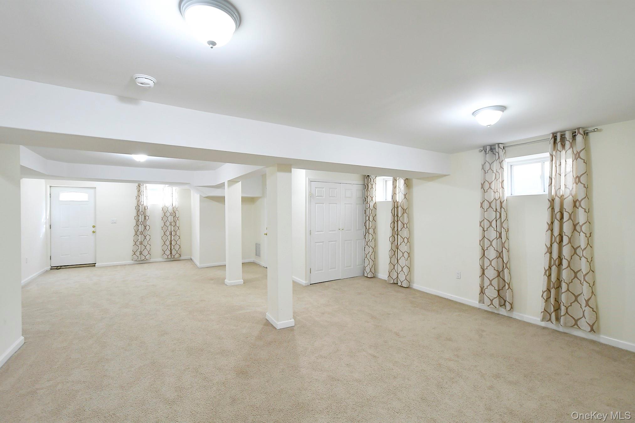 #13 photo, 34 Dunes Lane, Port Washington , NY 11050