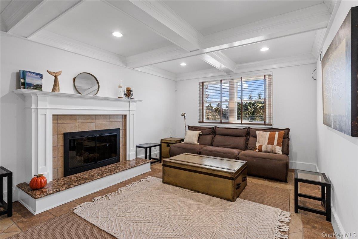 #10 photo, 20 Alanson Lane, Hampton Bays , NY 11946